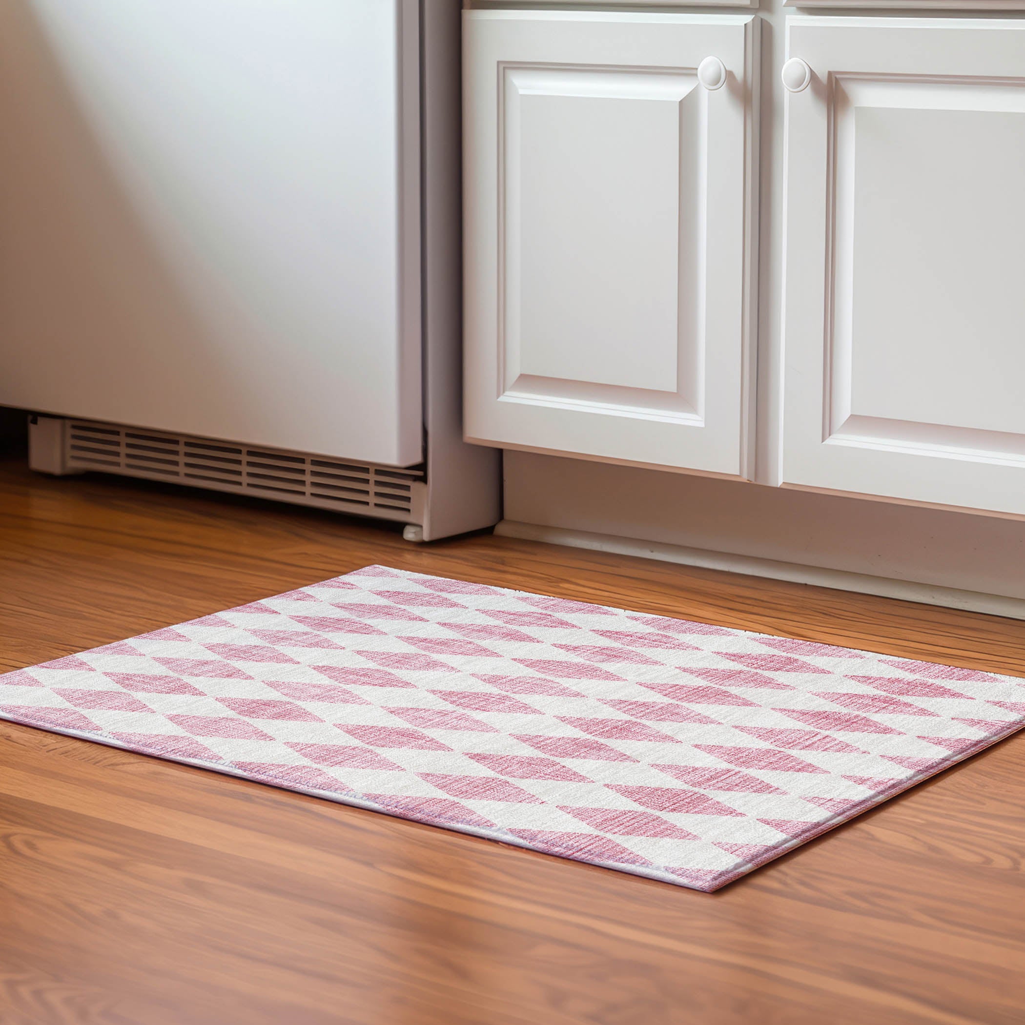 Vienna Machine Washable Transitional Pink Rug 1'8" x 2'6" #shape_Rectangle