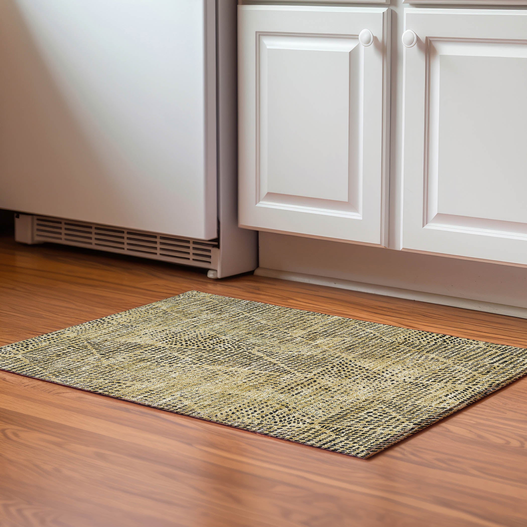 Bern Machine Washable Transitional Gold Rug 1'8" x 2'6" #shape_Rectangle