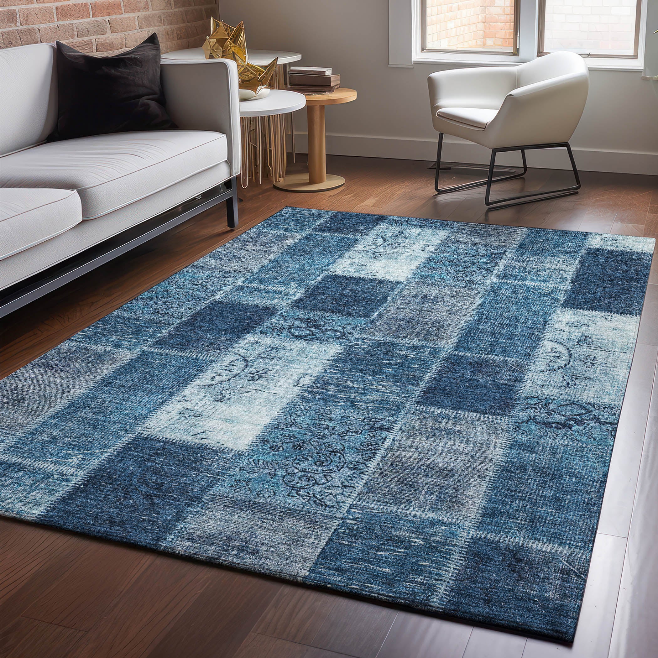 Lima Machine Washable Traditional Blue Rug 2'6" x 3'10" #shape_Rectangle