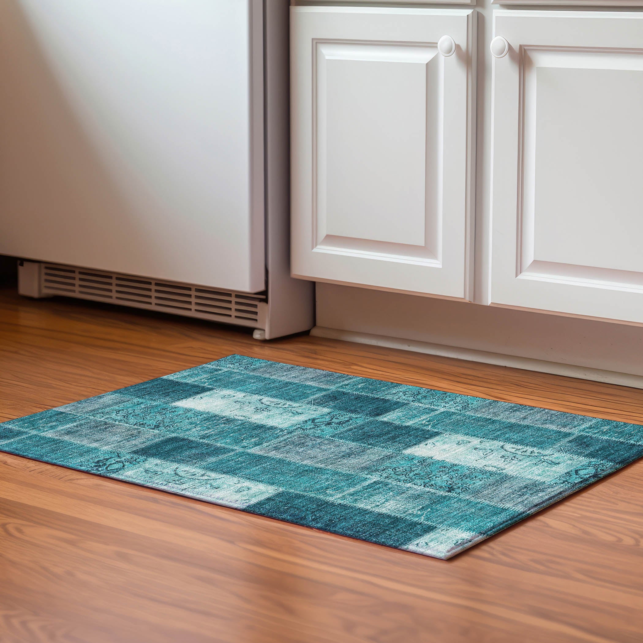 Lima Machine Washable Traditional Teal Rug 1'8" x 2'6" #shape_Rectangle