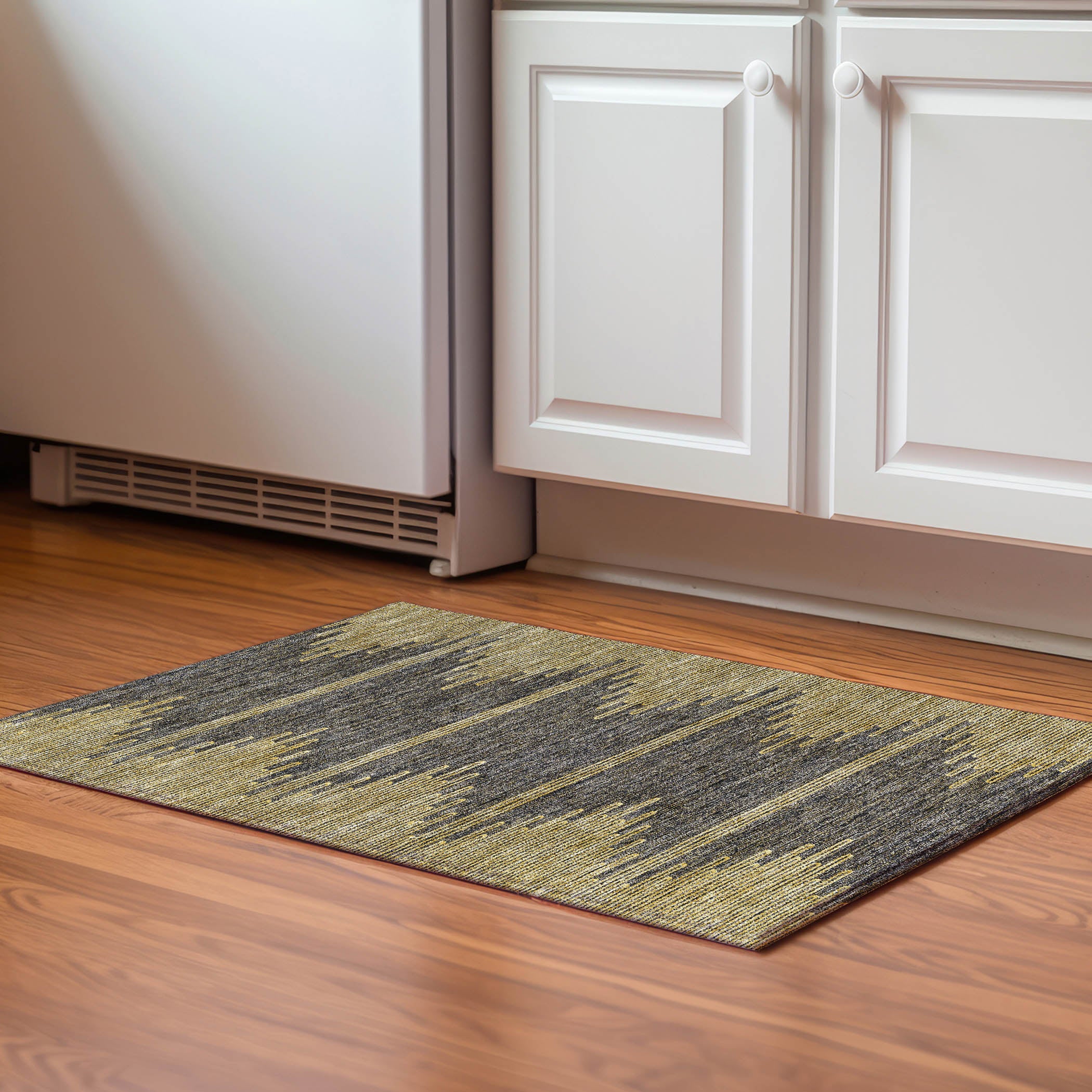 Seoul Machine Washable Transitional Graphite Gray Rug 1'8" x 2'6" #shape_Rectangle