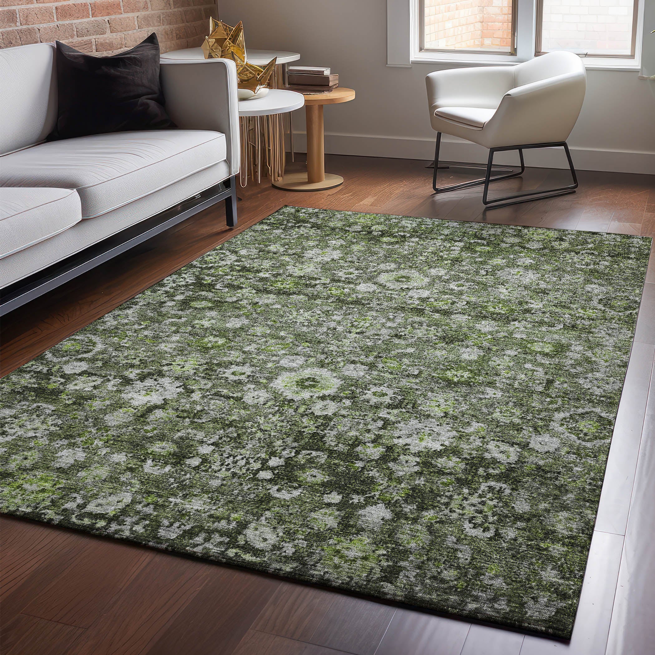 Siena Machine Washable Traditional Green Rug 2'6" x 3'10" #shape_Rectangle