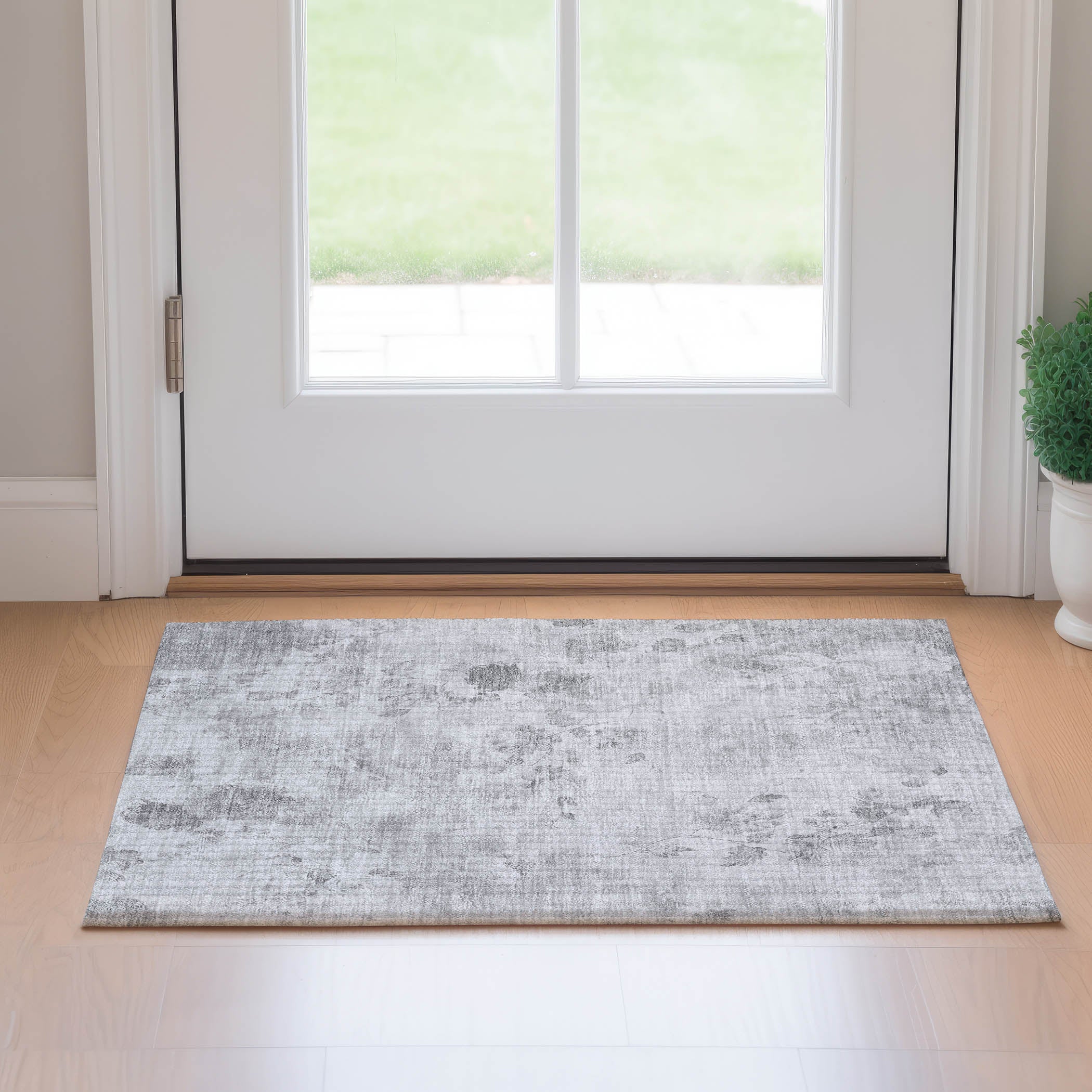 Chiang Mai Machine Washable Transitional Gray Rug 1'8" x 2'6" #shape_Rectangle