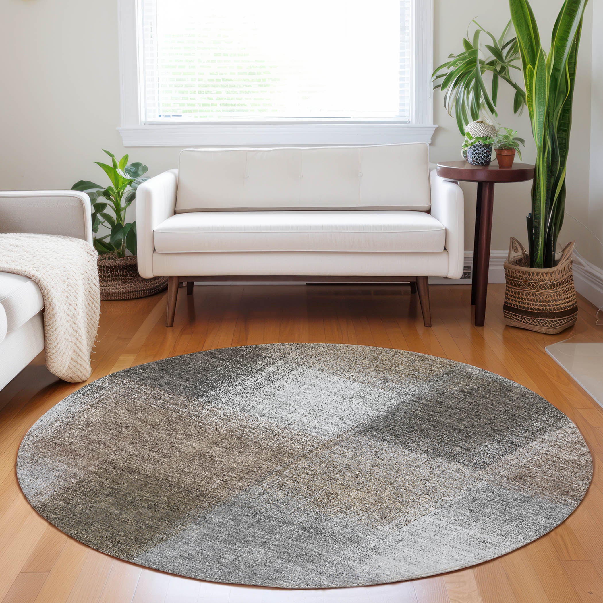 Lisbon Machine Washable Transitional Silver Gray Rug 8' x 8' #shape_Round