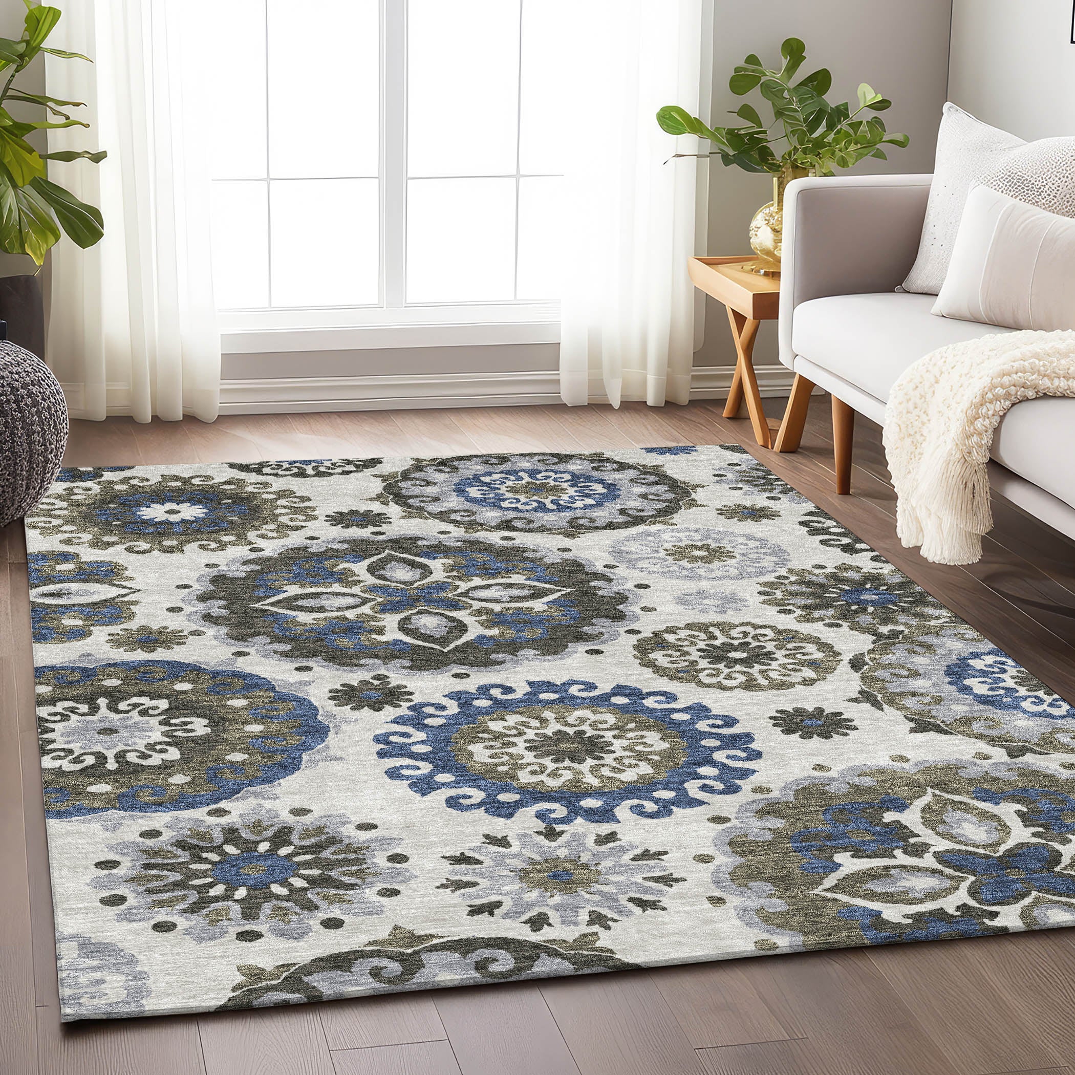 Mdina Machine Washable Transitional Pewter Gray Rug 2'6" x 3'10" #shape_Rectangle
