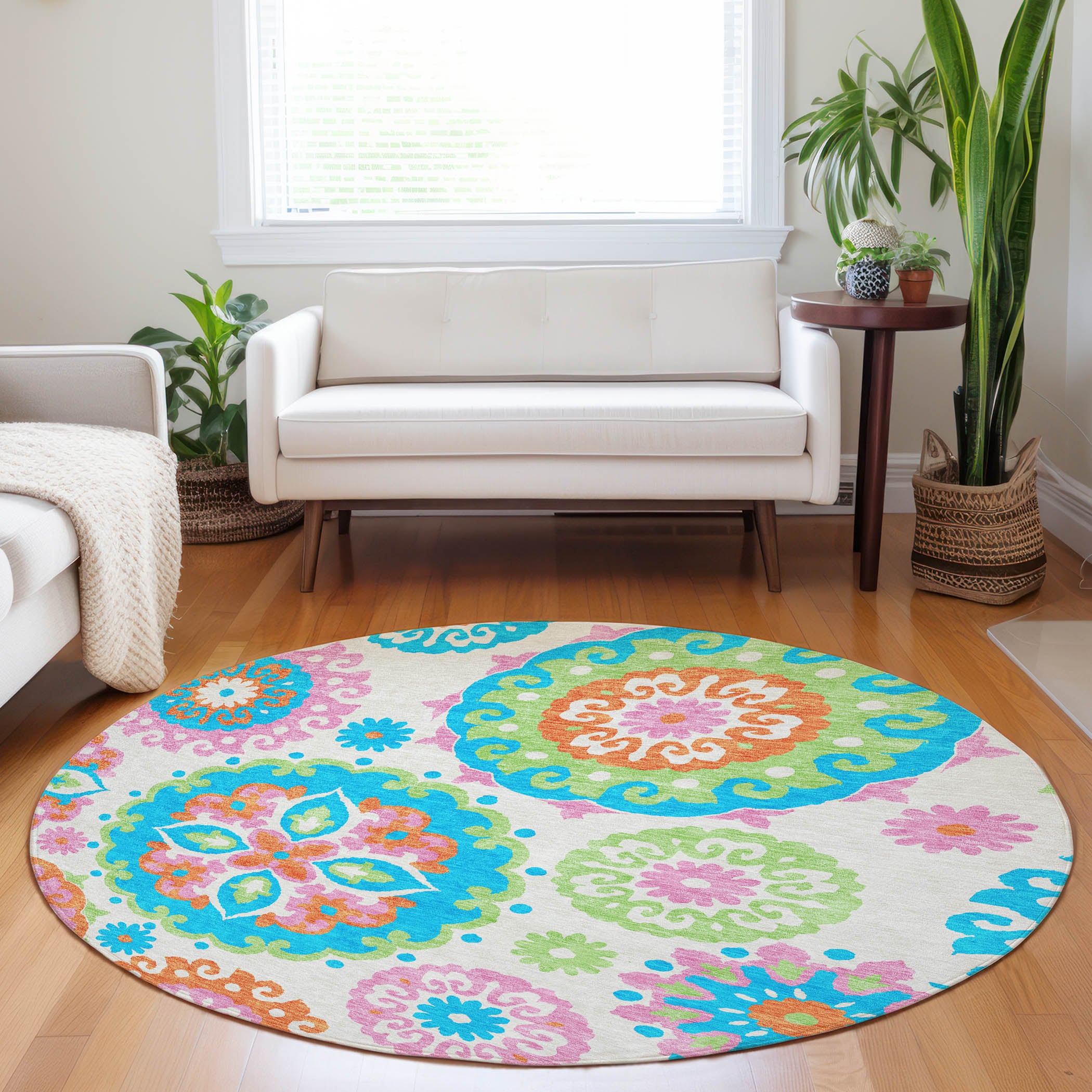 Mdina Machine Washable Transitional White Ivory Rug 8' x 8' #shape_Round