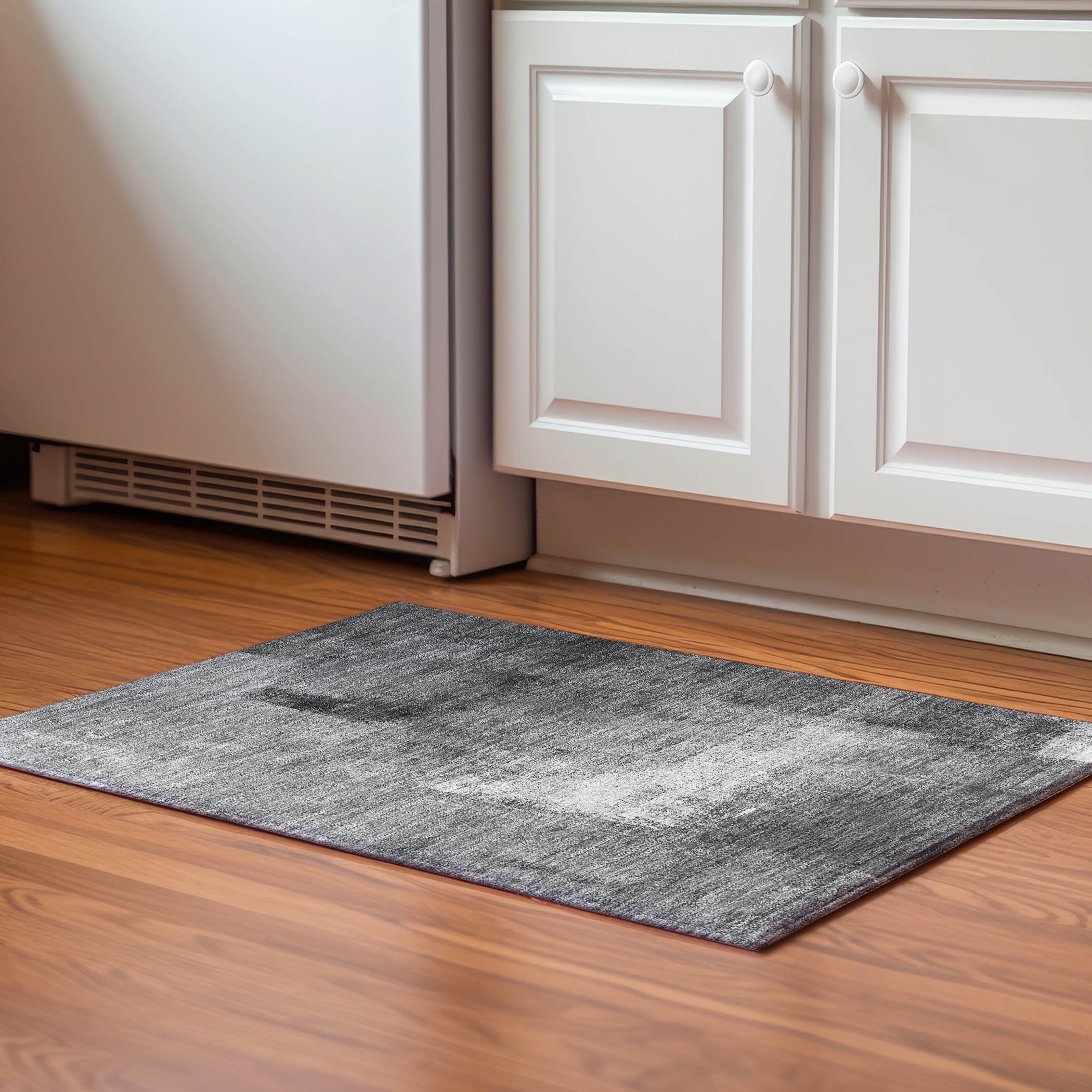 Mdina Machine Washable Transitional Gray Rug 1'8" x 2'6" #shape_Rectangle