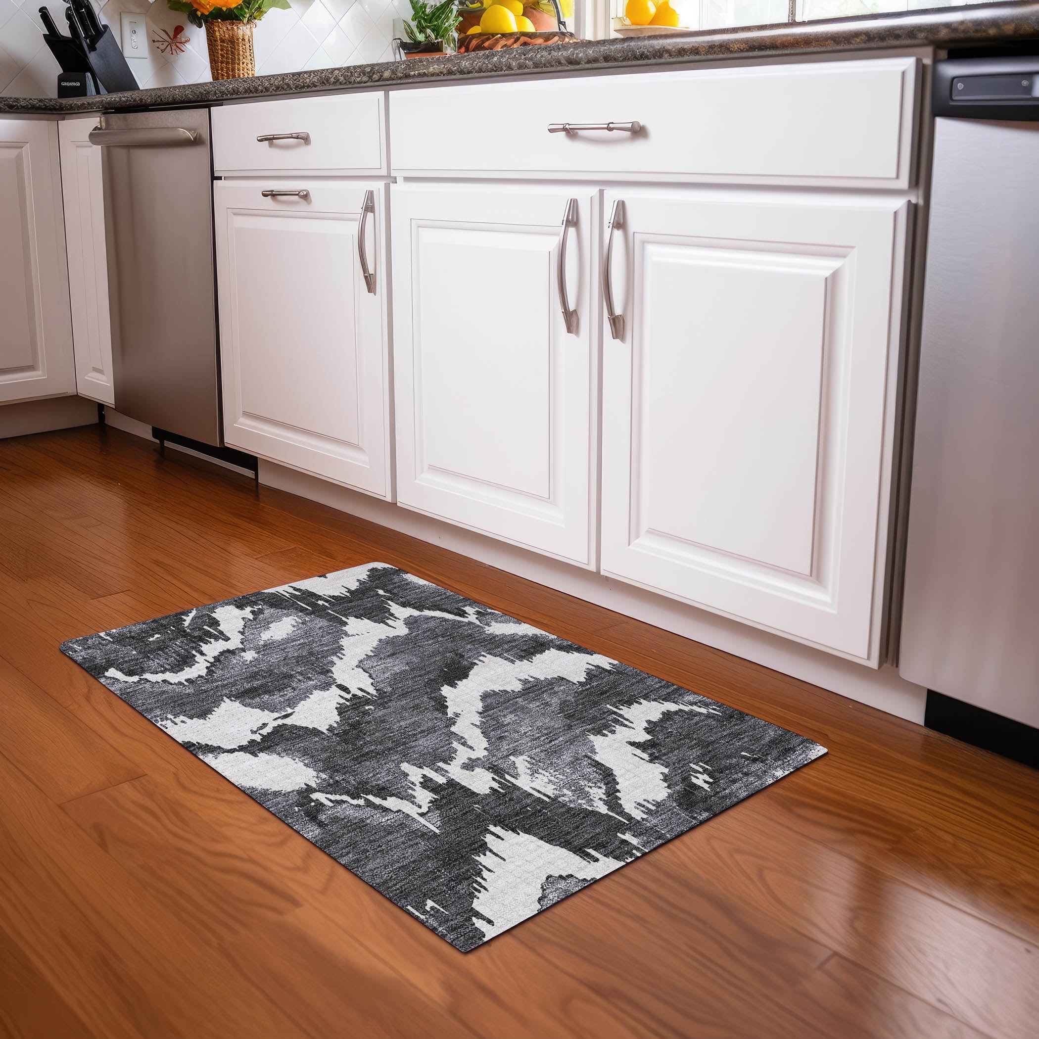 Valletta Machine Washable Transitional Black Rug 1'8" x 2'6" #shape_Rectangle