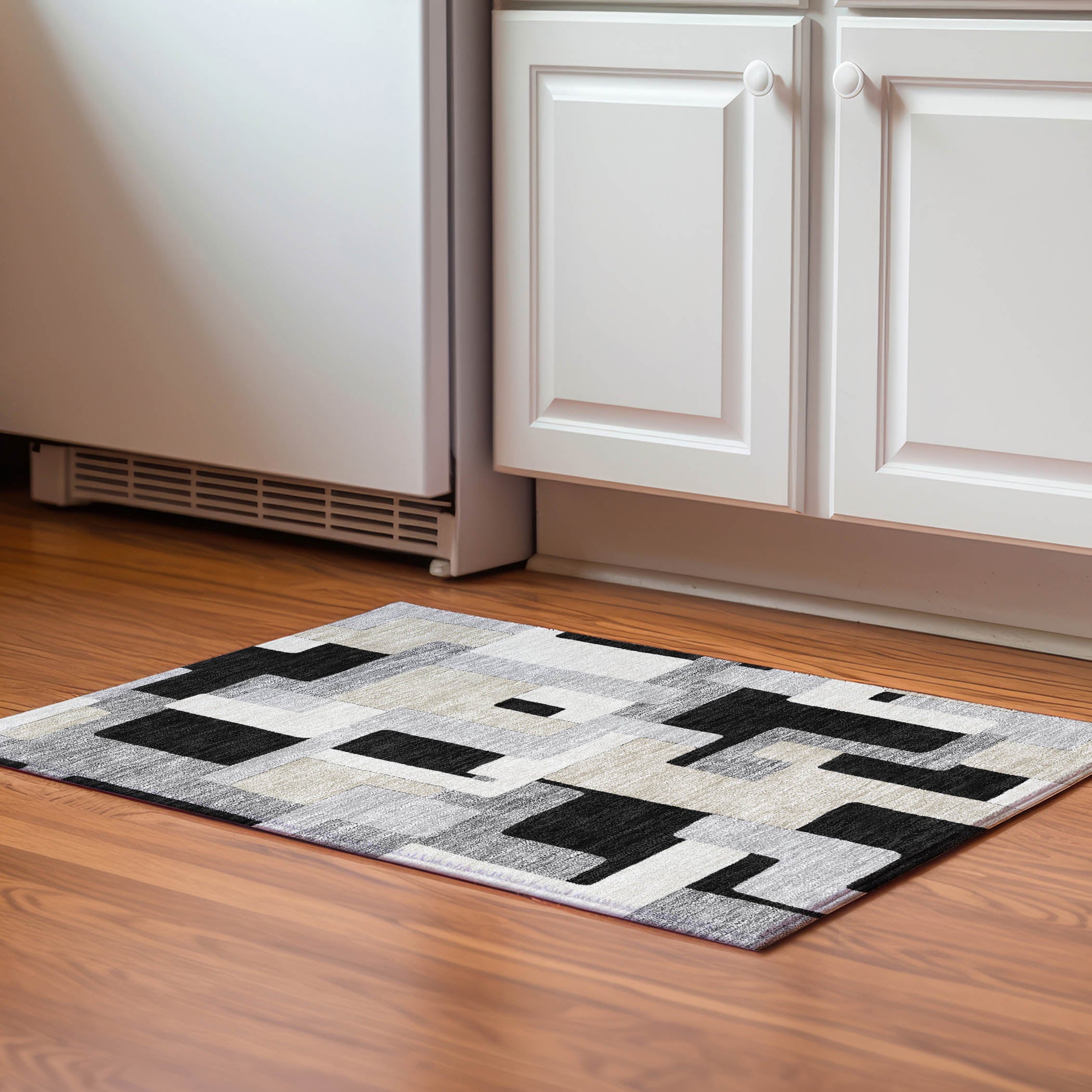 Salzburg Machine Washable Transitional Black Rug 1'8" x 2'6" #shape_Rectangle