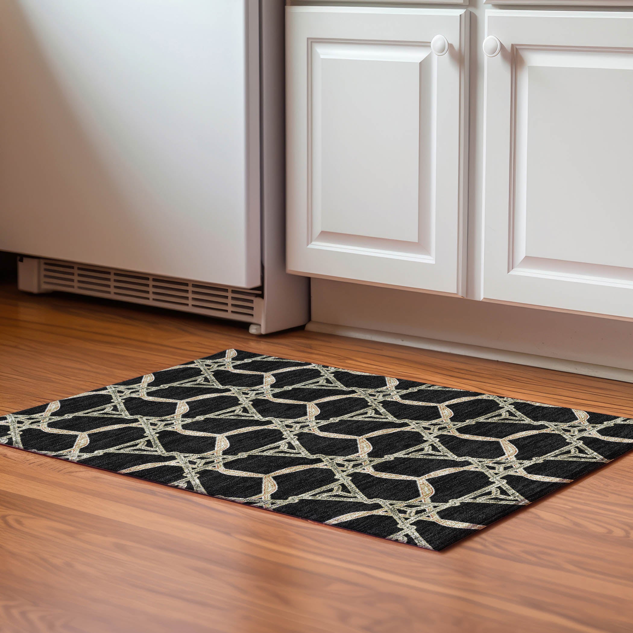 Cusco Machine Washable Transitional Black Rug 1'8" x 2'6" #shape_Rectangle