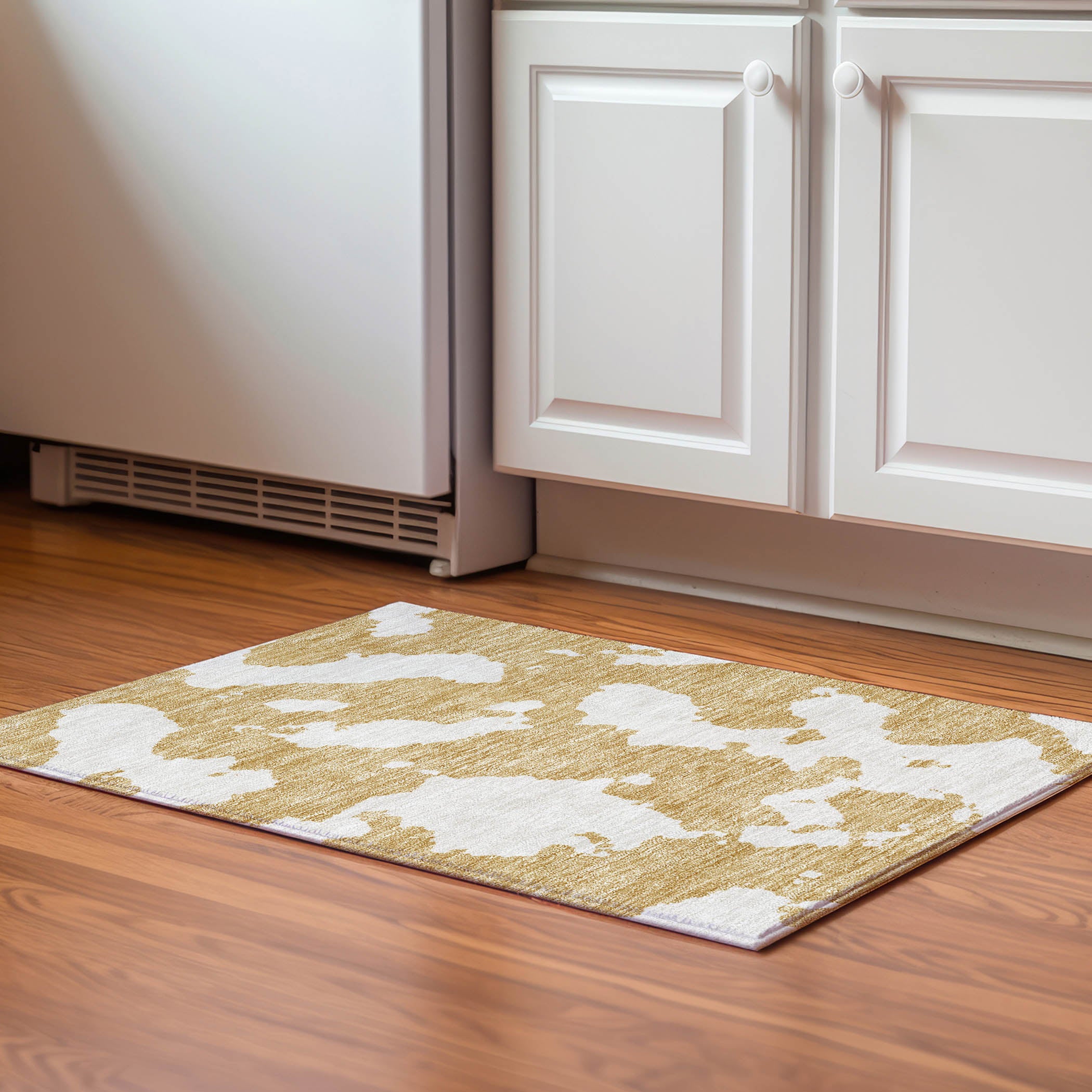Lima Machine Washable Transitional Gold Rug 1'8" x 2'6" #shape_Rectangle