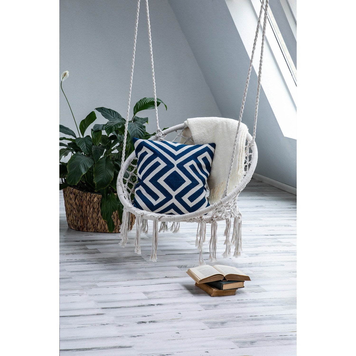 Crewel Cotton Cushions Geometric Blue/White 2