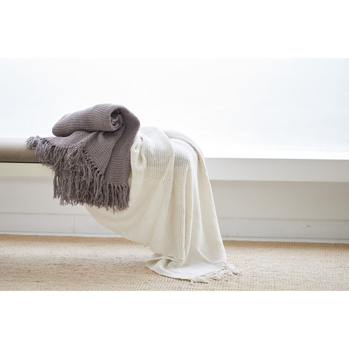 Muscari Artisinal Handwoven Throw Lavendar Grey 2