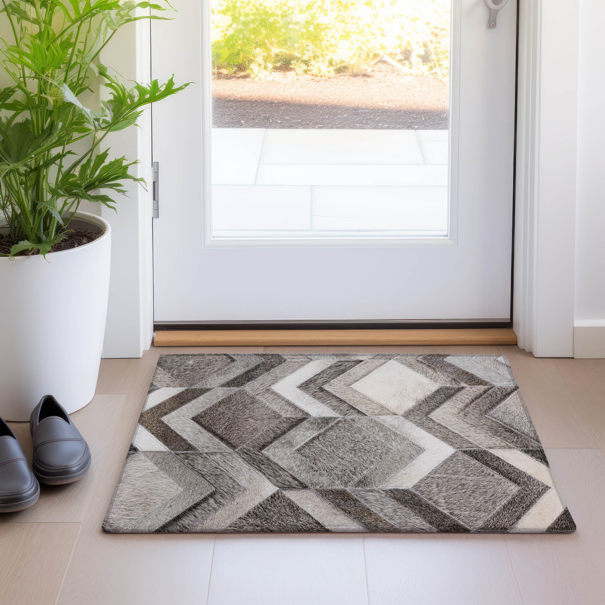 Luxury Washable Indoor/Outdoor Lodge BM5 Gray Rug 1'8" x 2'6" #shape_Rectangle