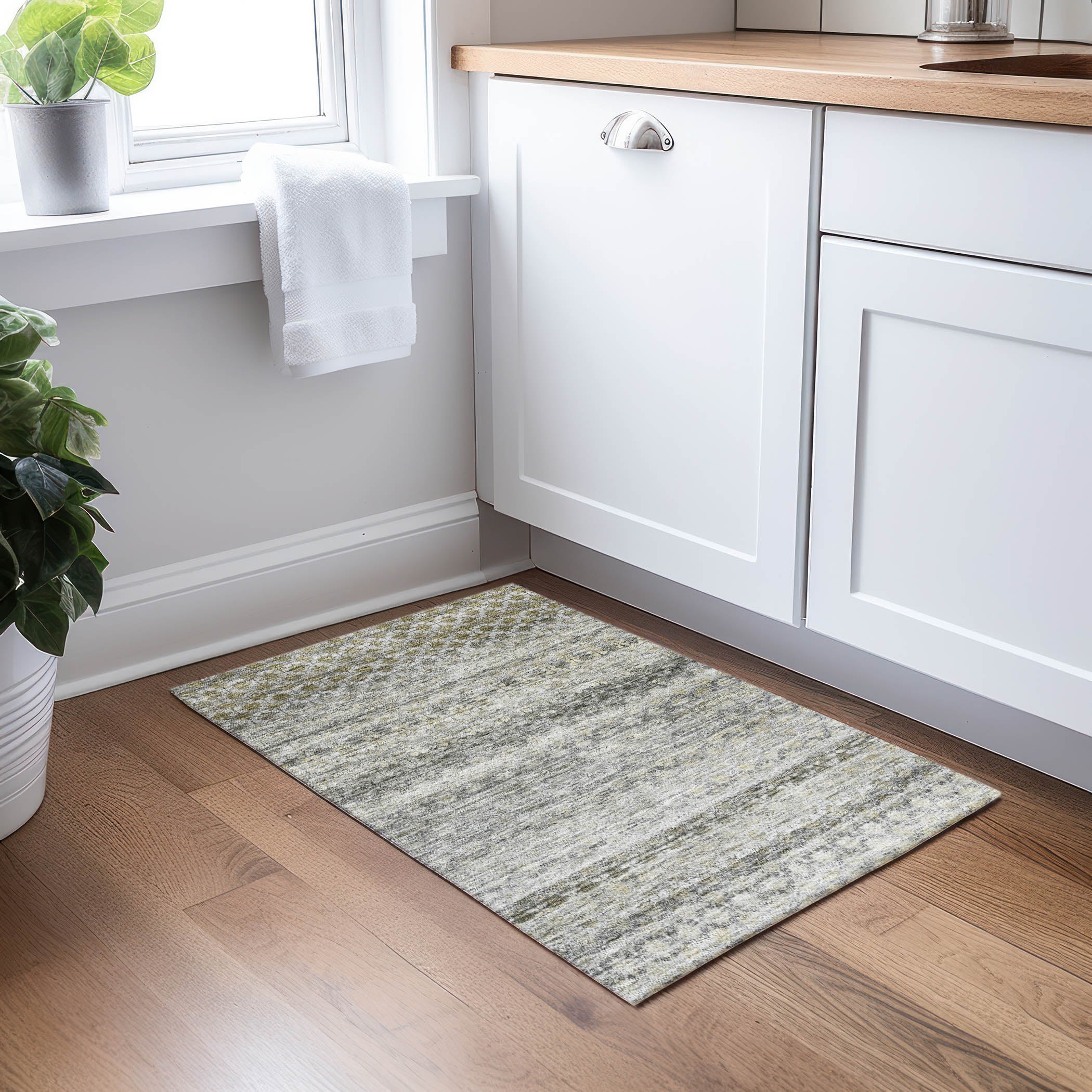 Luxury Washable Indoor/Outdoor Transitional BU6 Pewter Gray Rug 1'8" x 2'6" #shape_Rectangle