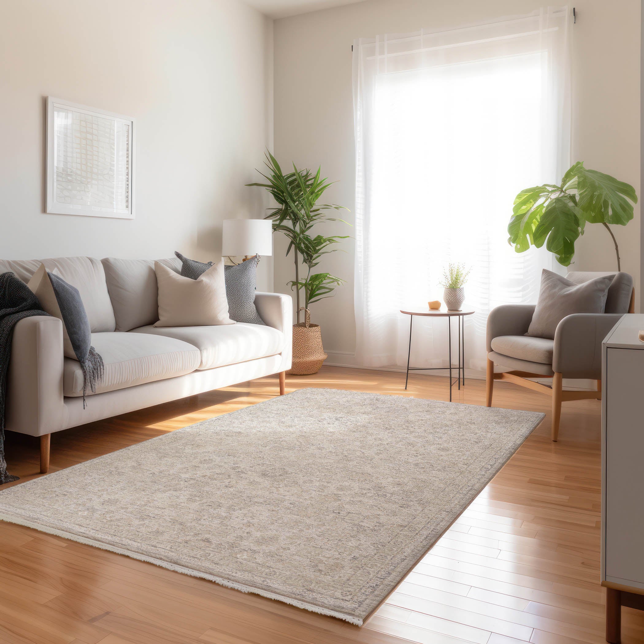 Traditional CY10 Gray Rug 1'8" x 2'6" #shape_Rectangle