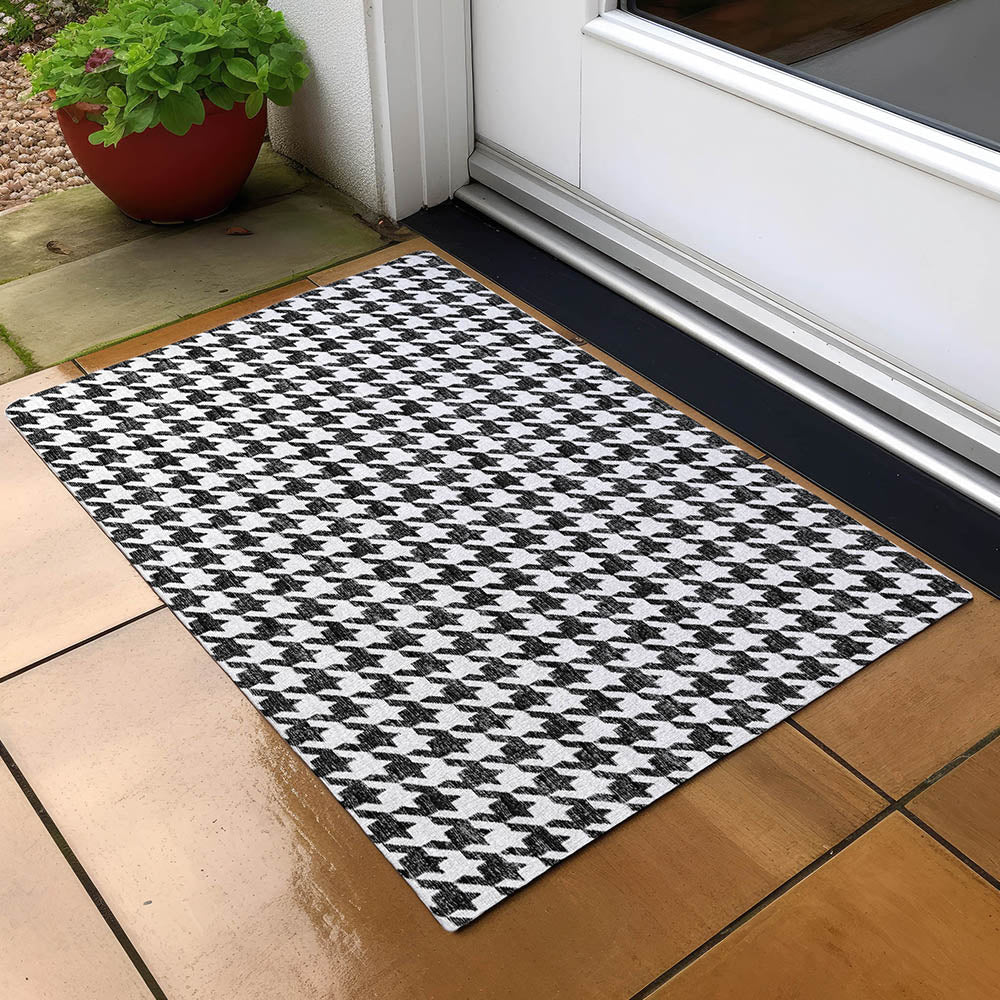 Luxury Machine Washable Indoor/Outdoor Transitional HN1 Black Rug 1'8" x 2'6" #shape_Rectangle