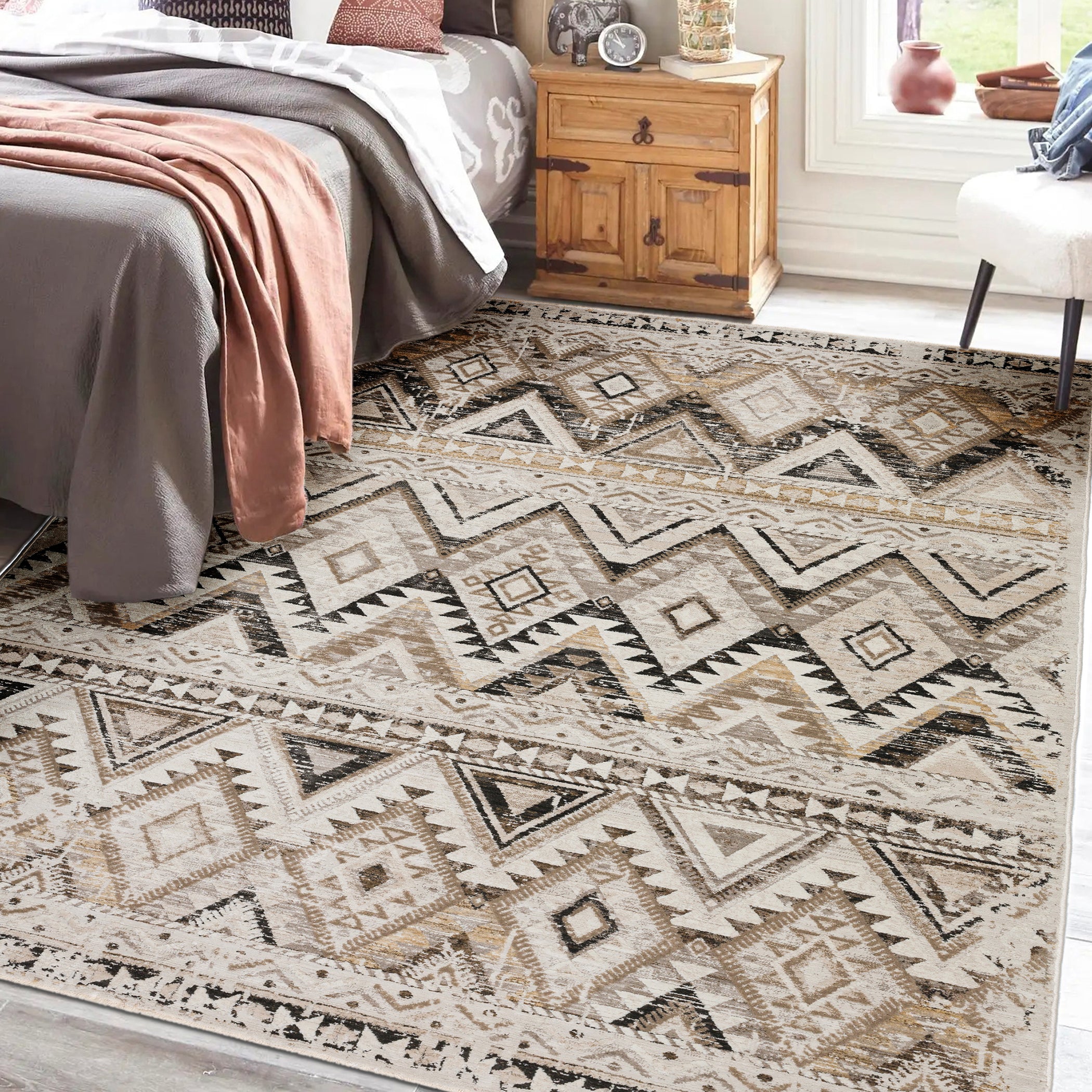 Transitional IZ2 Taupe Brown Rug 3'3" x 5'3" #shape_Rectangle