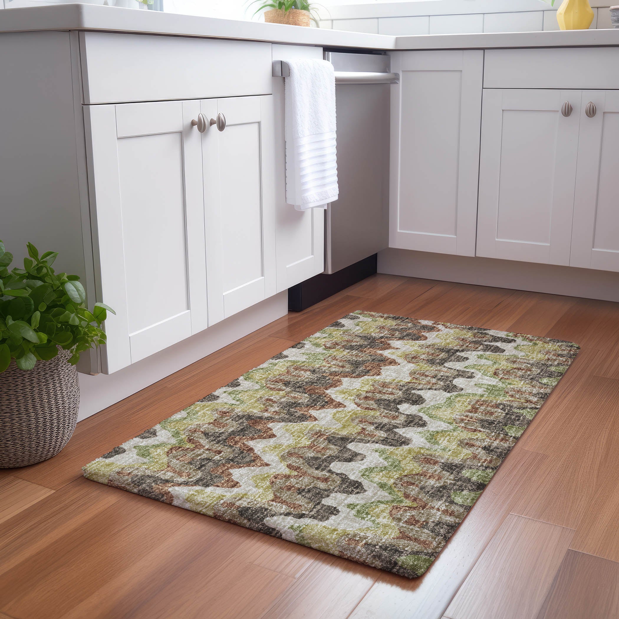 Luxury Washable Transitional LN6 Chocolate Brown Rug 1'8" x 2'6" #shape_Rectangle