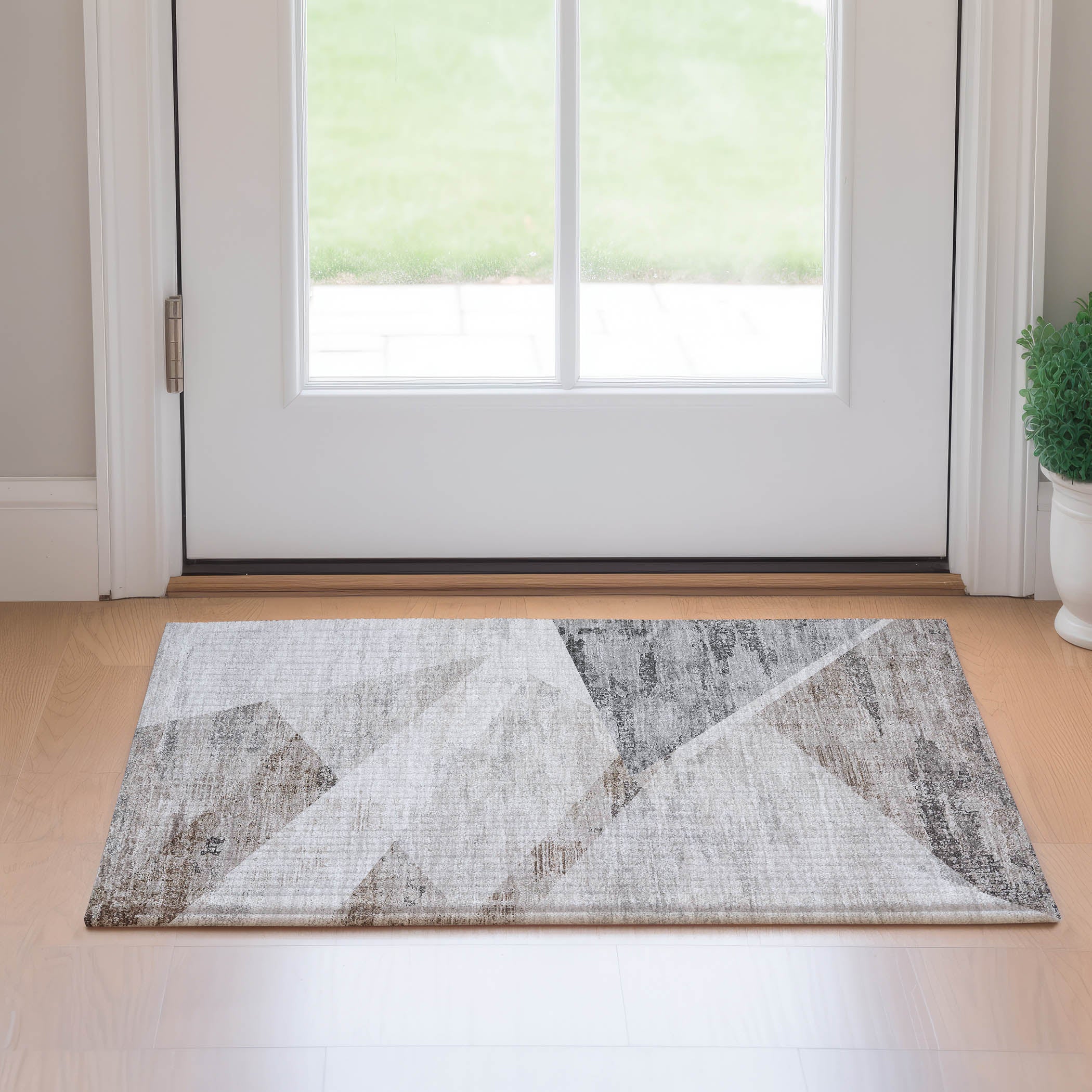 Luxury Machine Washable Indoor/Outdoor Transitional NO11 Silver Gray Rug 1'8" x 2'6" #shape_Rectangle