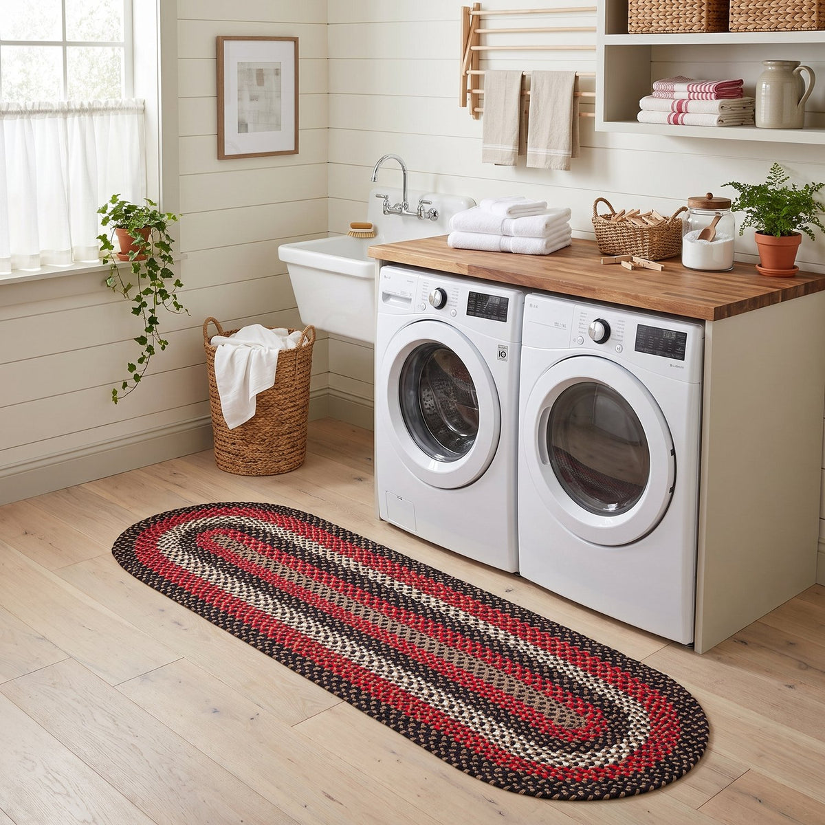 Black Plymouth Collection braided rug 2' x 6' Oval Runner #size_2' x 6' Oval Runner