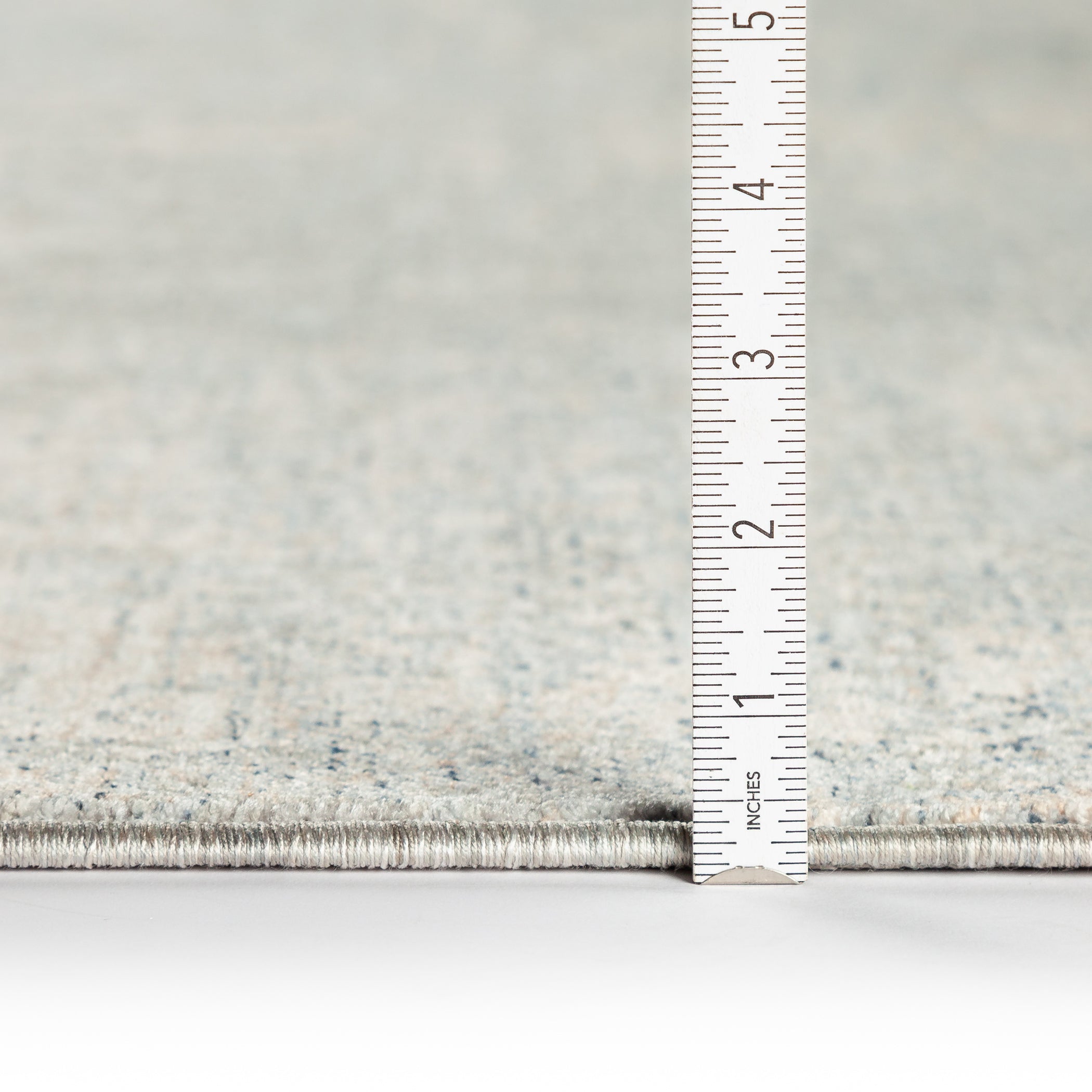 Traditional RG6 Granite Gray Rug 1'8" x 2'6" #shape_Rectangle