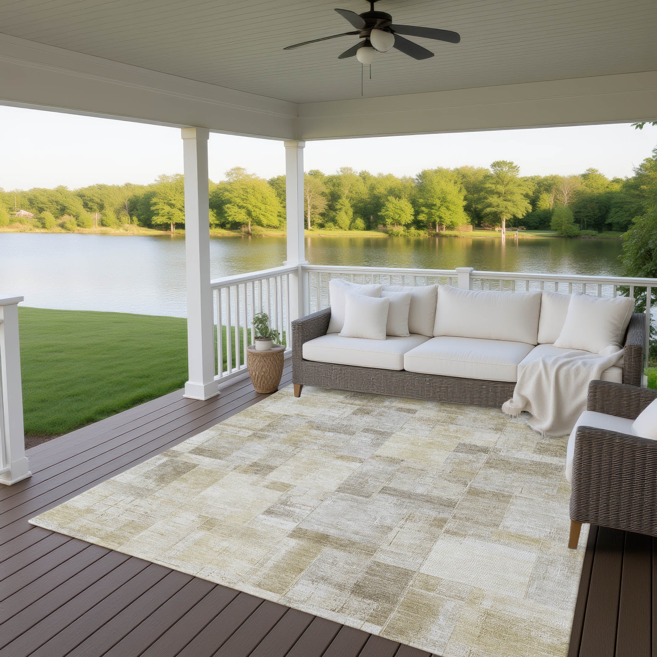 Luxury Washable Indoor/Outdoor Transitional RN4 Beige Brown Rug 2'6" x 3'10" #shape_Rectangle