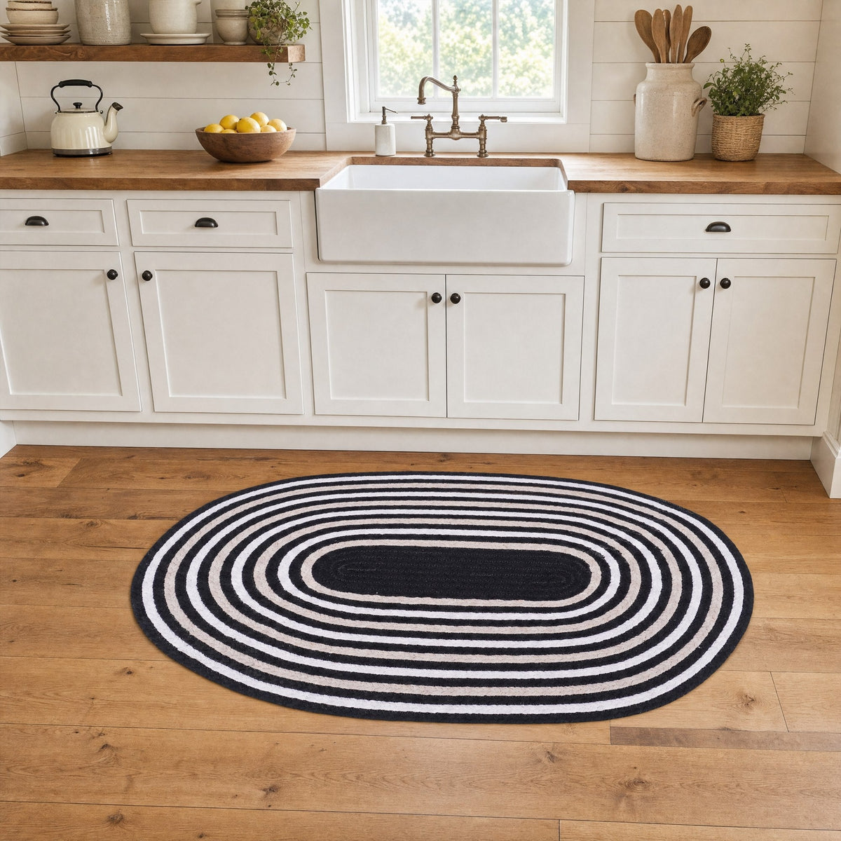 Varina Cotton Braided Rug - Black Oval 3' x 5' #shape_oval