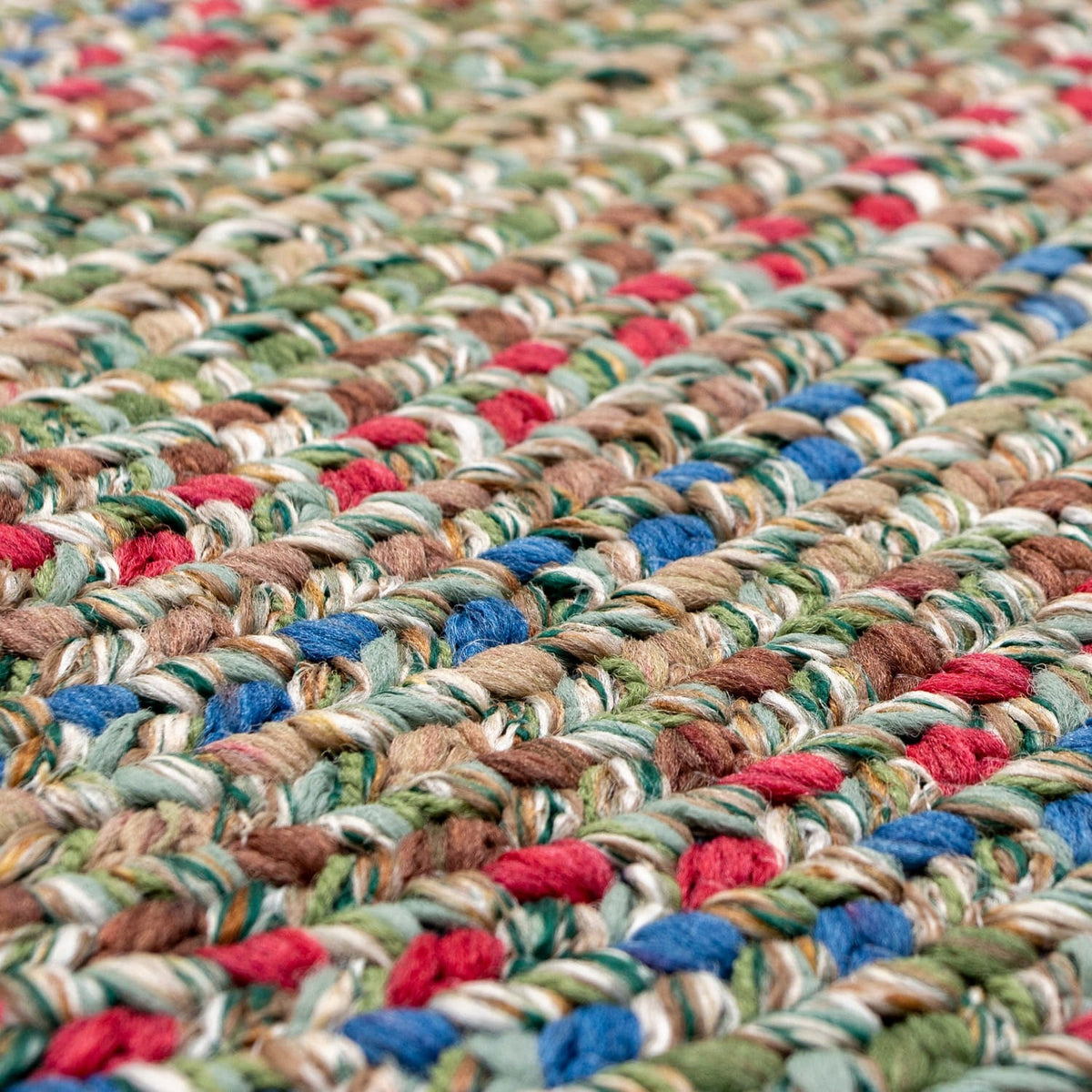Close-up of the Moss Green Portsmouth braid and yarn colors