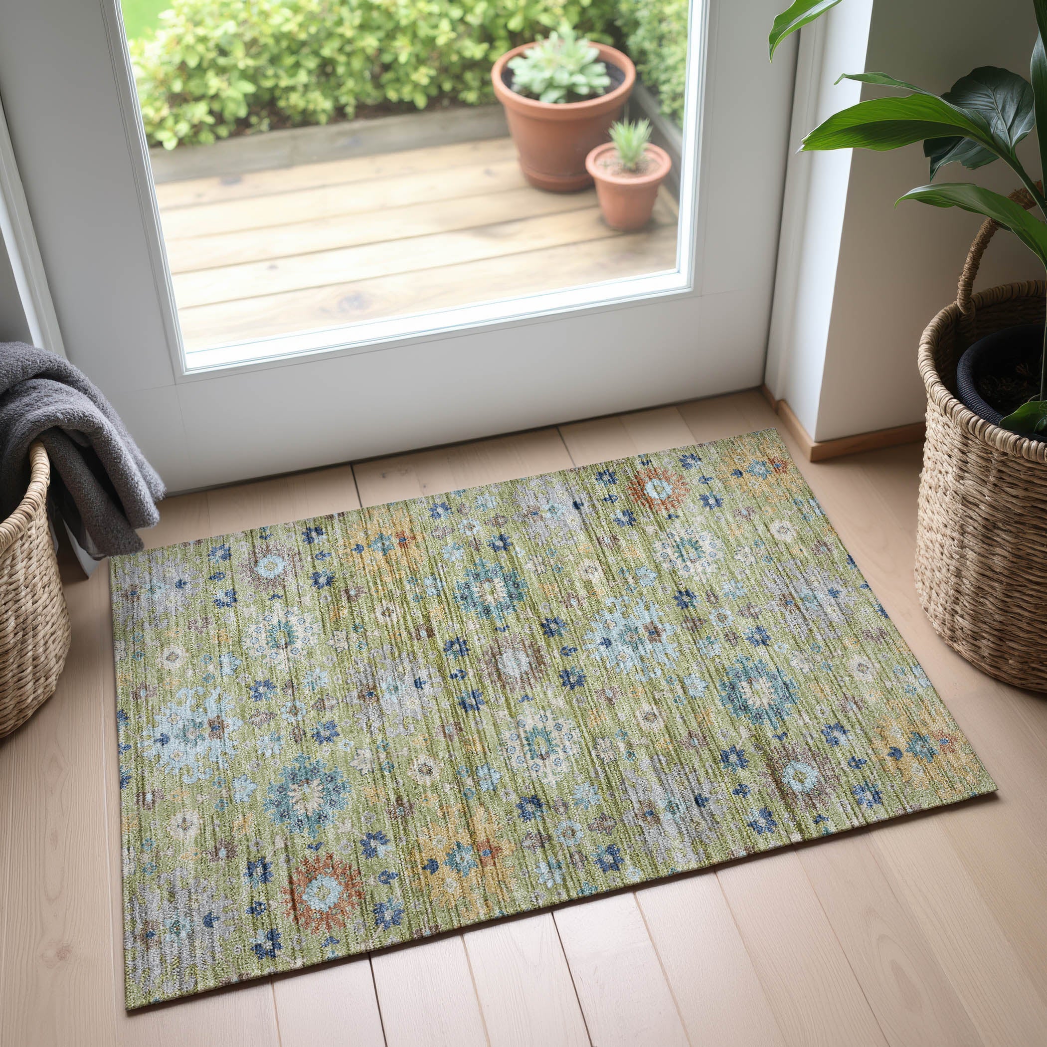 Indoor/Outdoor Traditional SR3 Aloe Green Rug 1'8" x 2'6" #shape_Rectangle