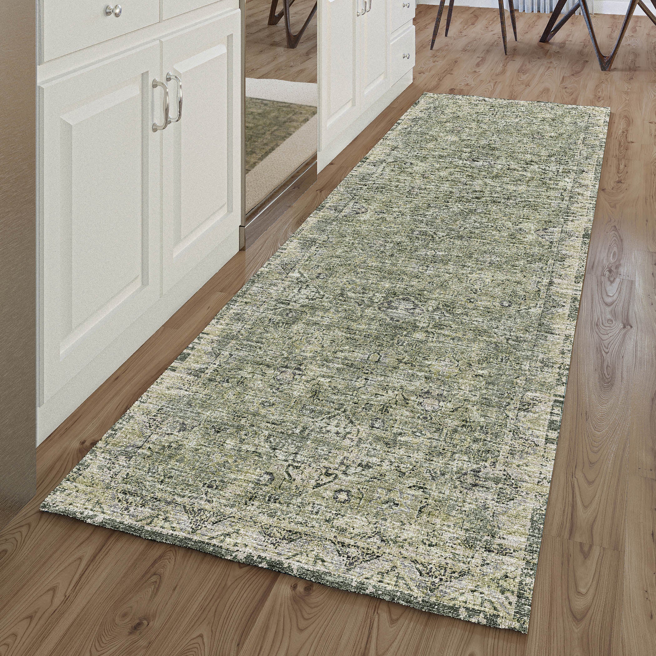 Indoor/Outdoor Traditional TU12 Green Rug 2'6" x 10' #shape_Runner