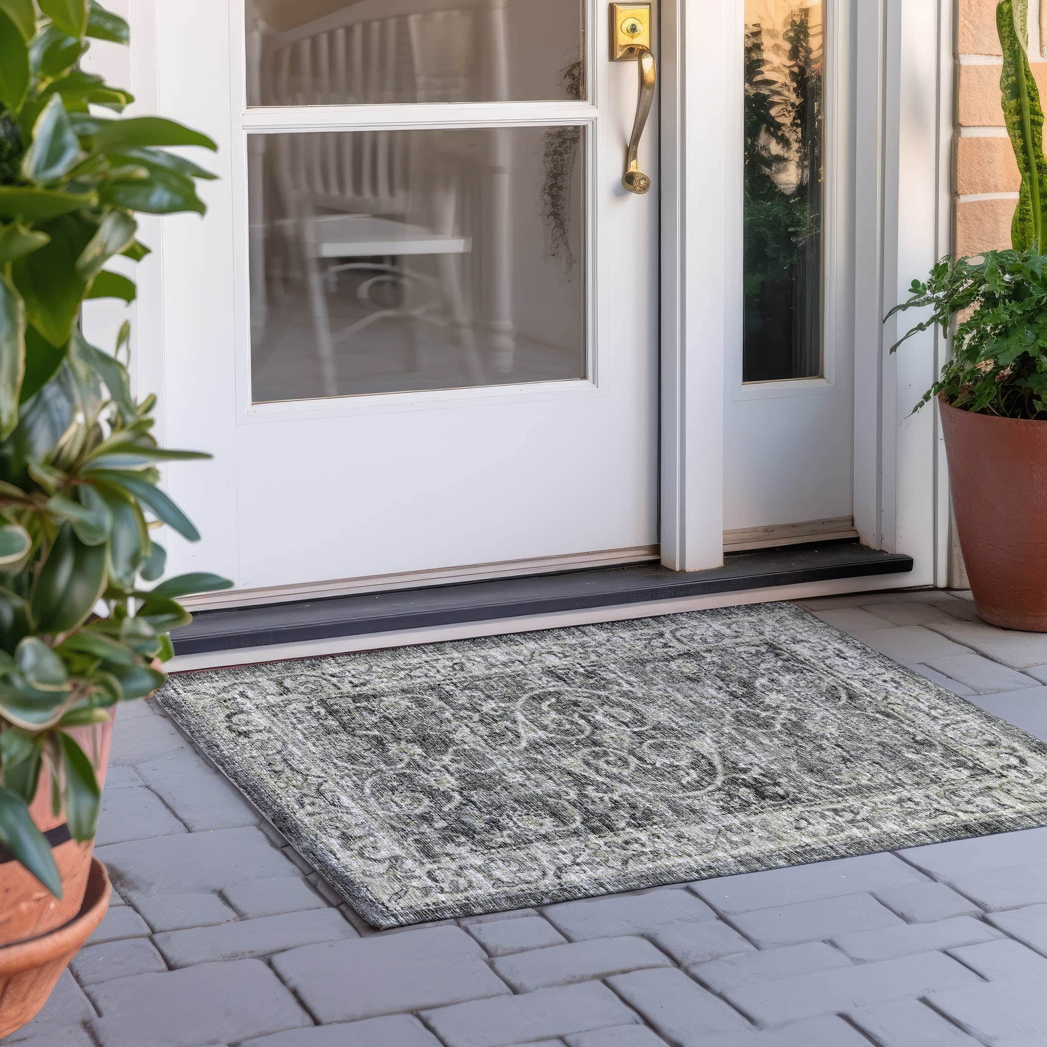 Indoor/Outdoor Traditional TU6 Charcoal Gray Rug 1'8" x 2'6" #shape_Rectangle