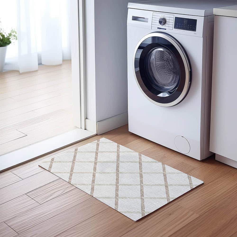 Luxury Machine Washable Indoor/Outdoor Transitional YO1 Ivory Rug 1'8" x 2'6" #shape_Rectangle