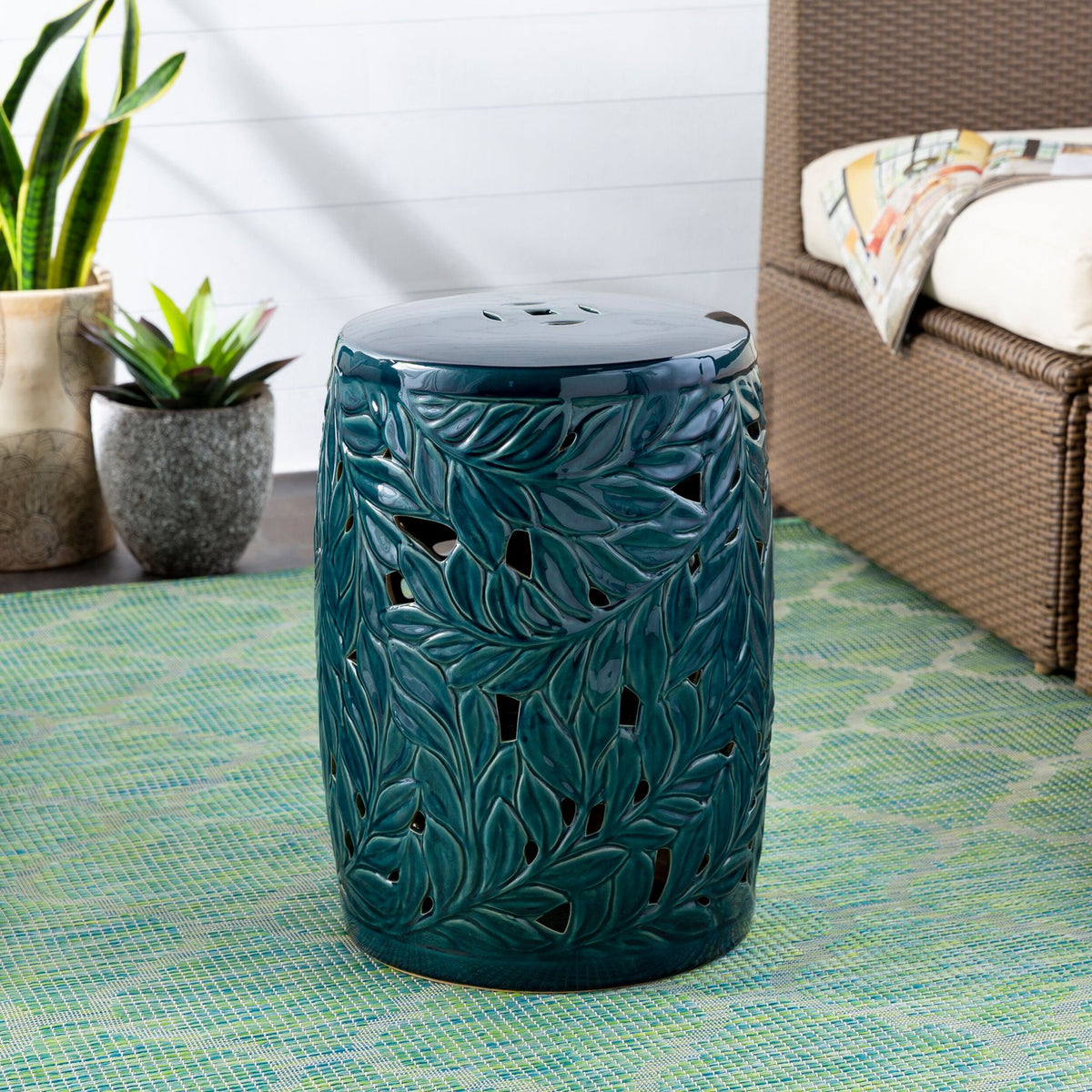 Achilles Garden Stool - styleshot 202