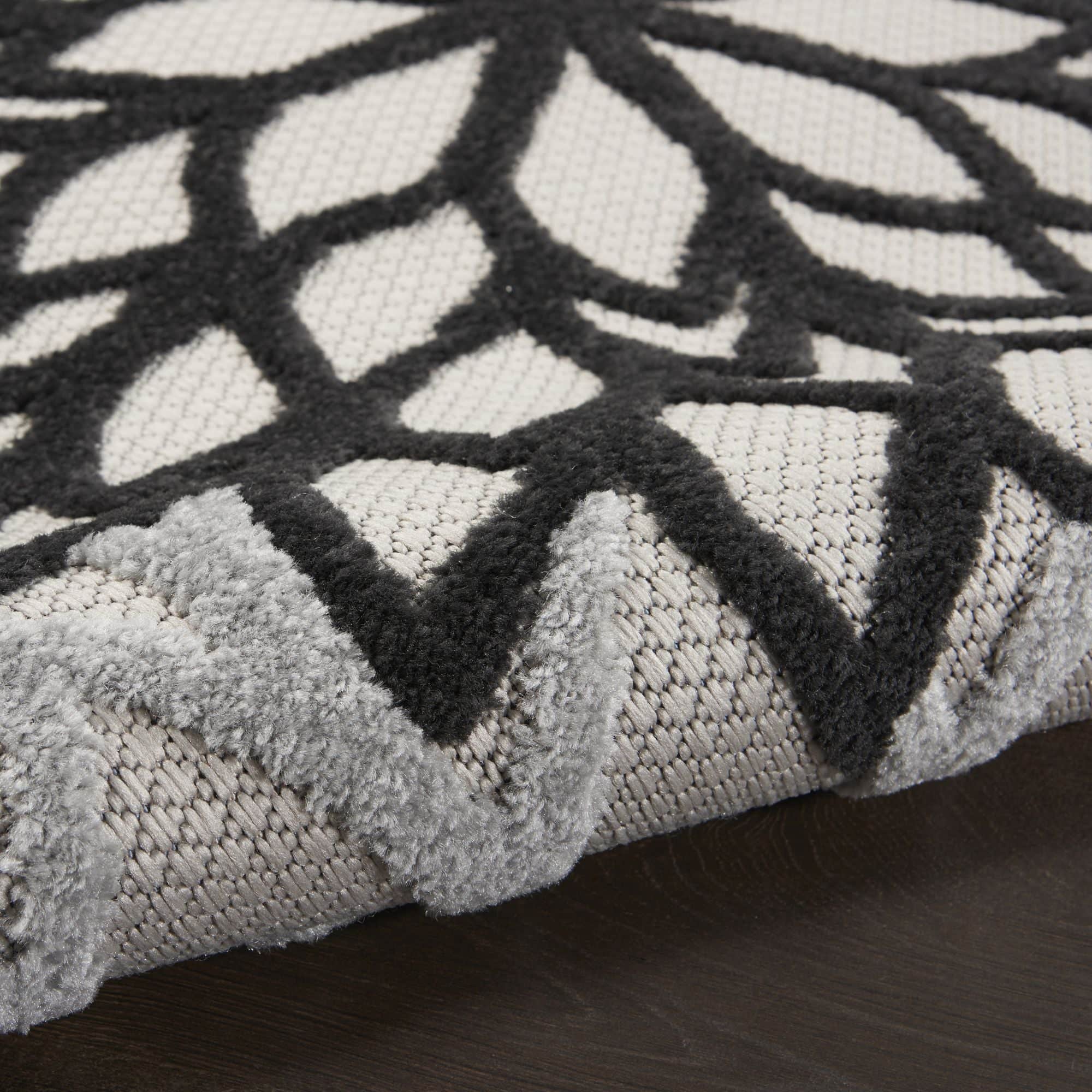 Black White Tropical Indoor-Outdoor Black White Area Rug