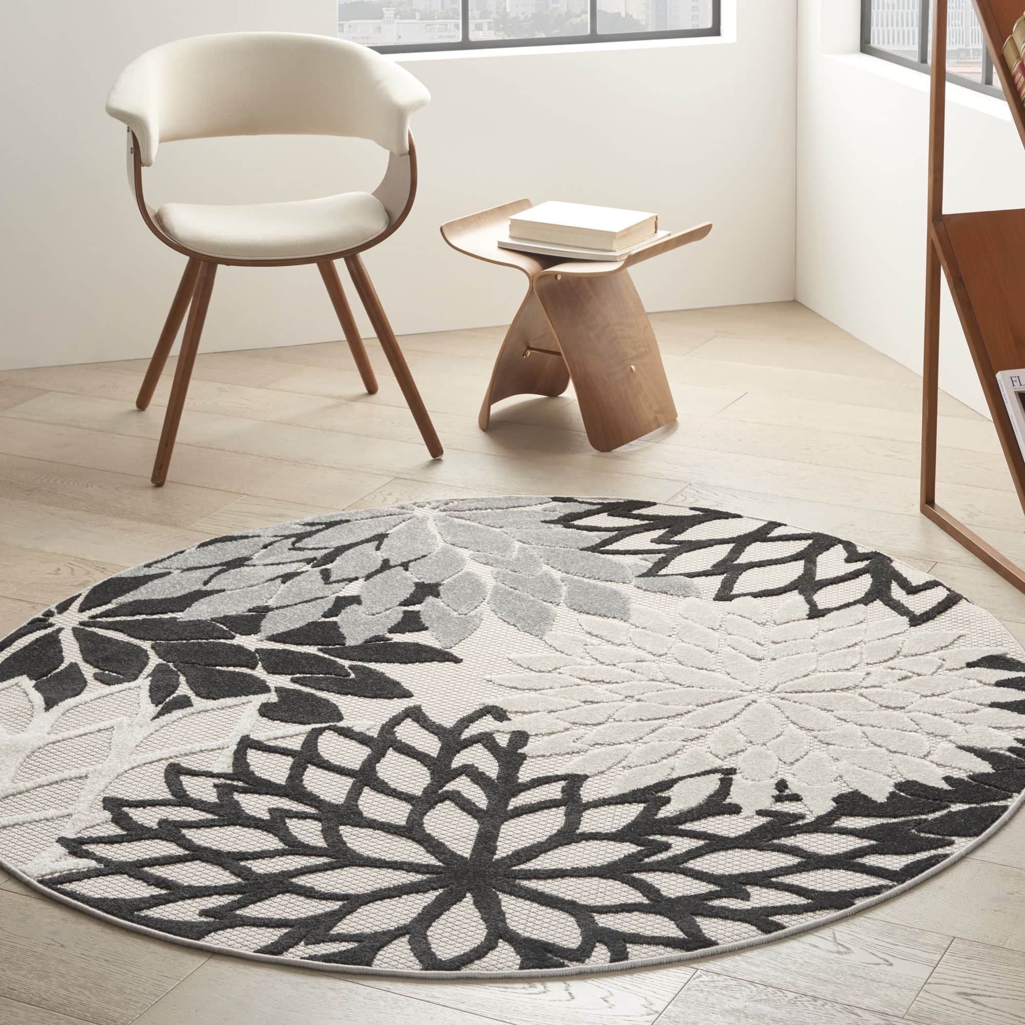 Black White Tropical Indoor-Outdoor Black White Area Rug