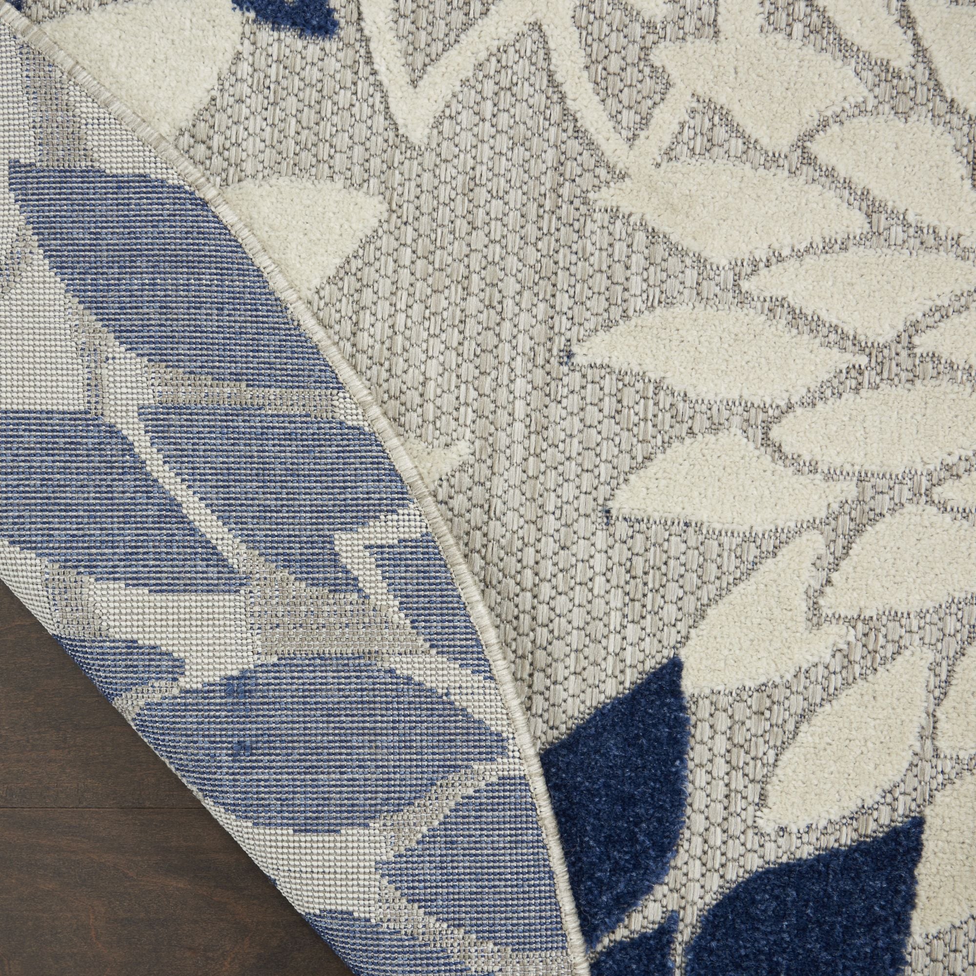 Ivory Navy Tropical Indoor-Outdoor Black White Area Rug