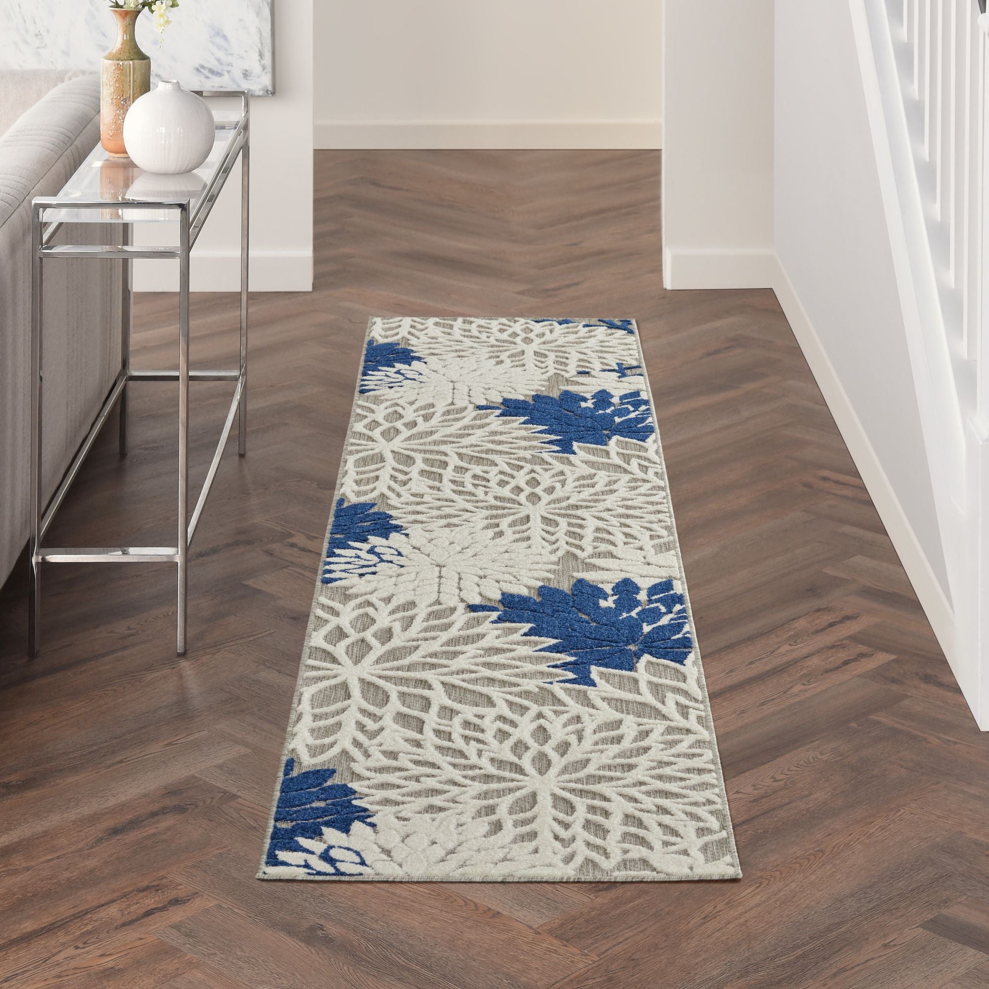 Ivory Navy Tropical Indoor-Outdoor Black White Area Rug