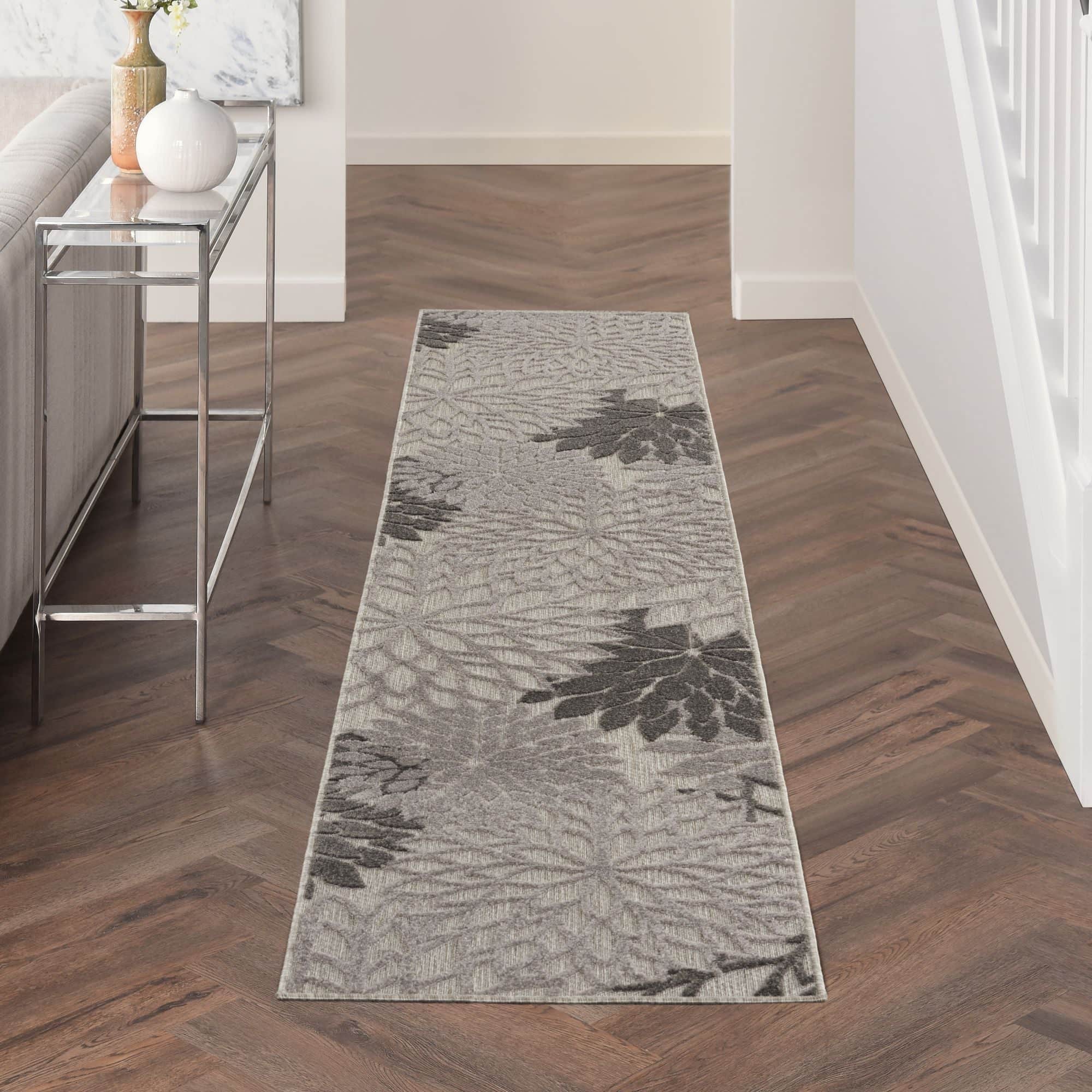 Silver Grey Tropical Indoor-Outdoor Black White Area Rug