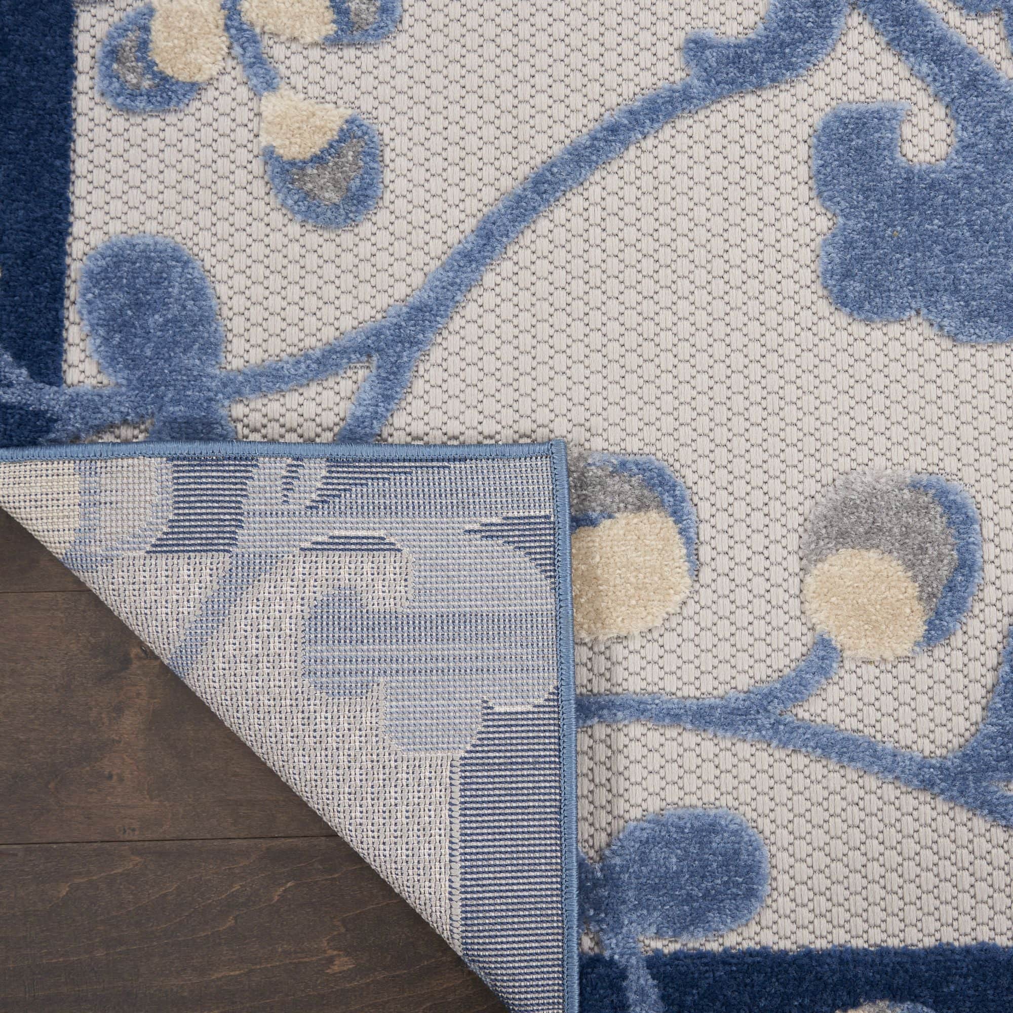 Blue Grey Farmhouse Indoor-Outdoor Swirling Vines Rug