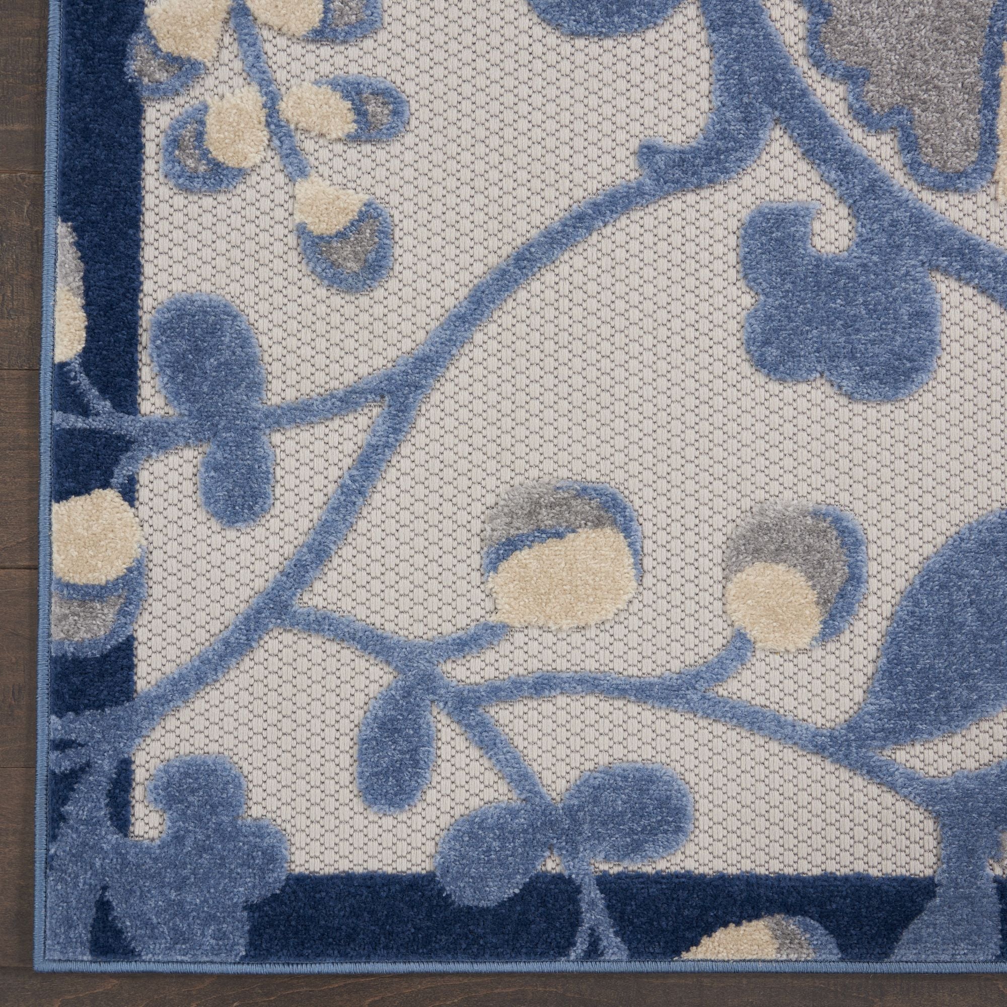 Blue Grey Farmhouse Indoor-Outdoor Swirling Vines Rug