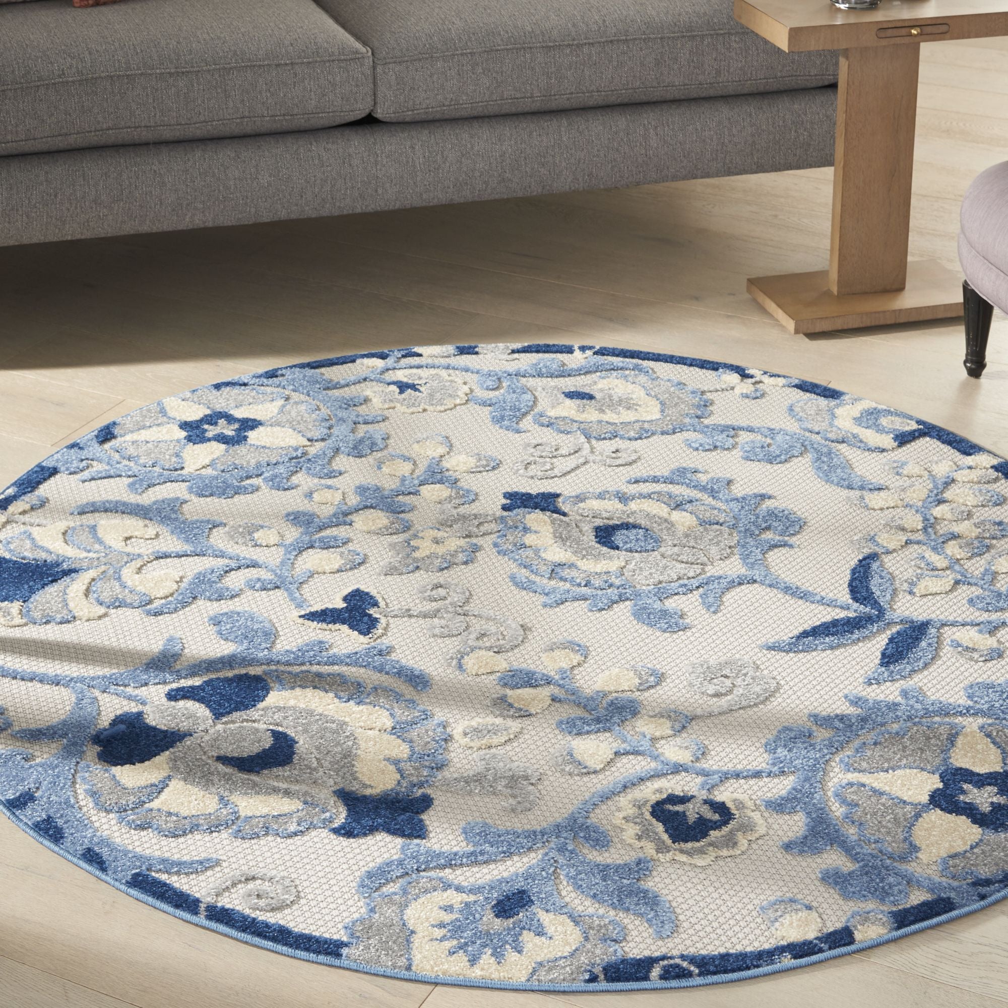 Blue Grey Farmhouse Indoor-Outdoor Swirling Vines Rug