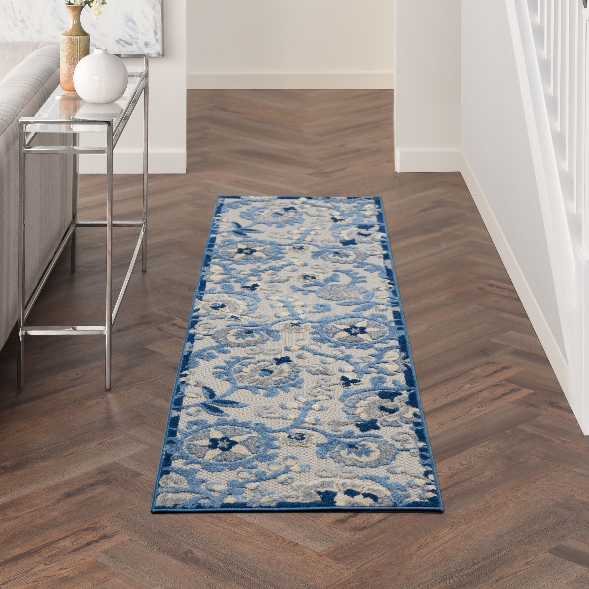 Blue Grey Farmhouse Indoor-Outdoor Swirling Vines Rug