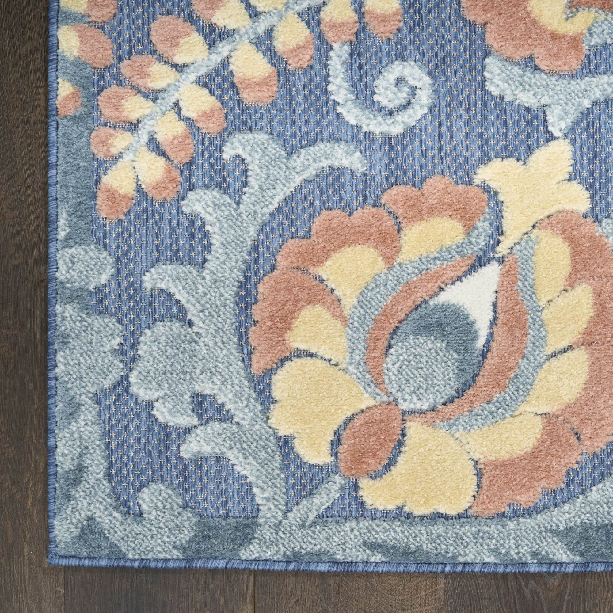 Blue Rose Farmhouse Indoor-Outdoor Swirling Vines Rug