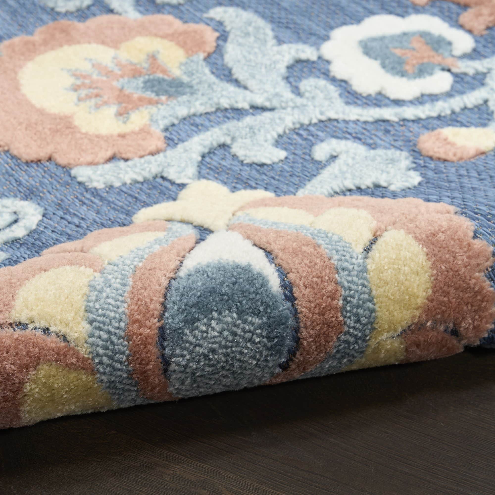 Blue Rose Farmhouse Indoor-Outdoor Swirling Vines Rug