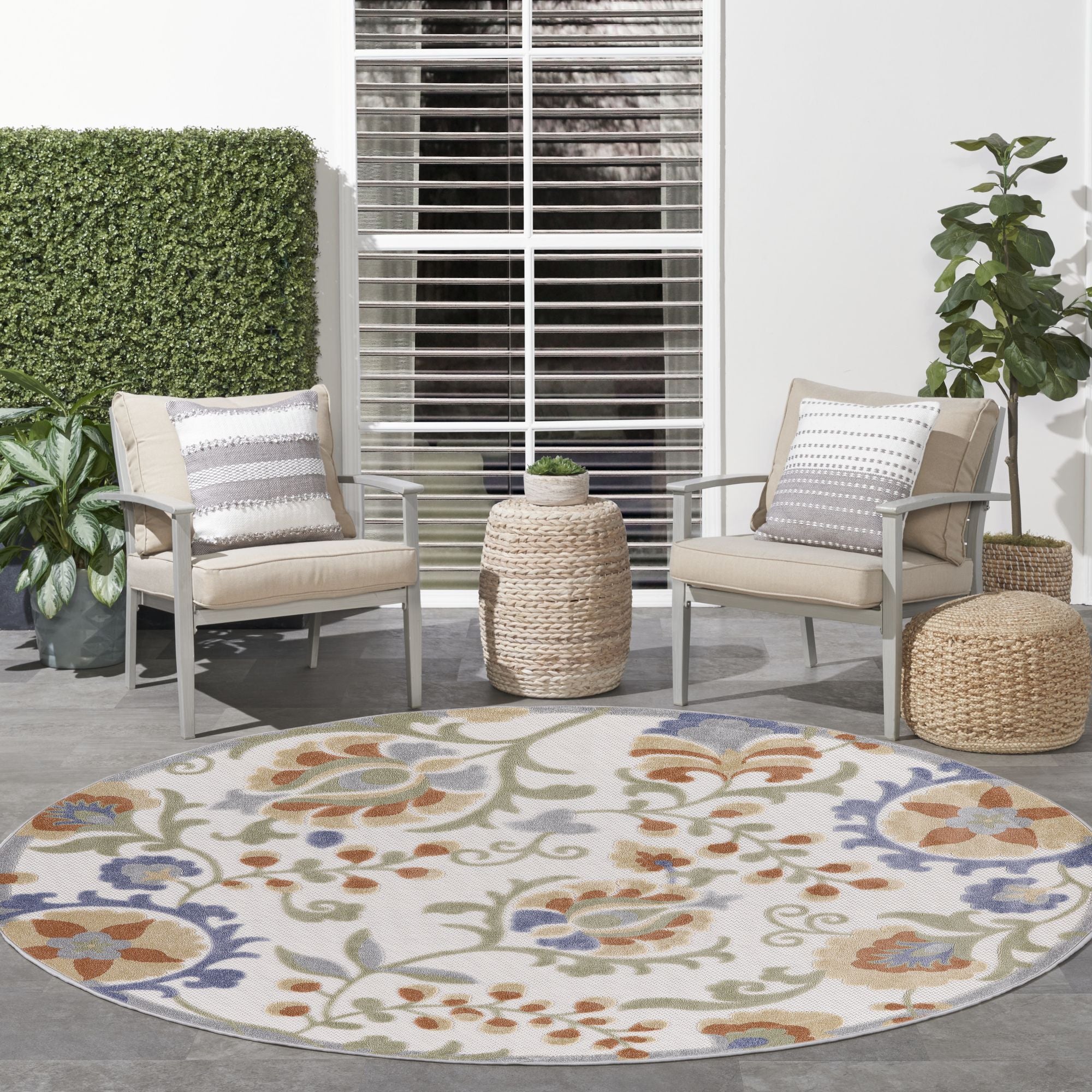 Ivory Blue Farmhouse Indoor-Outdoor Swirling Vines Rug