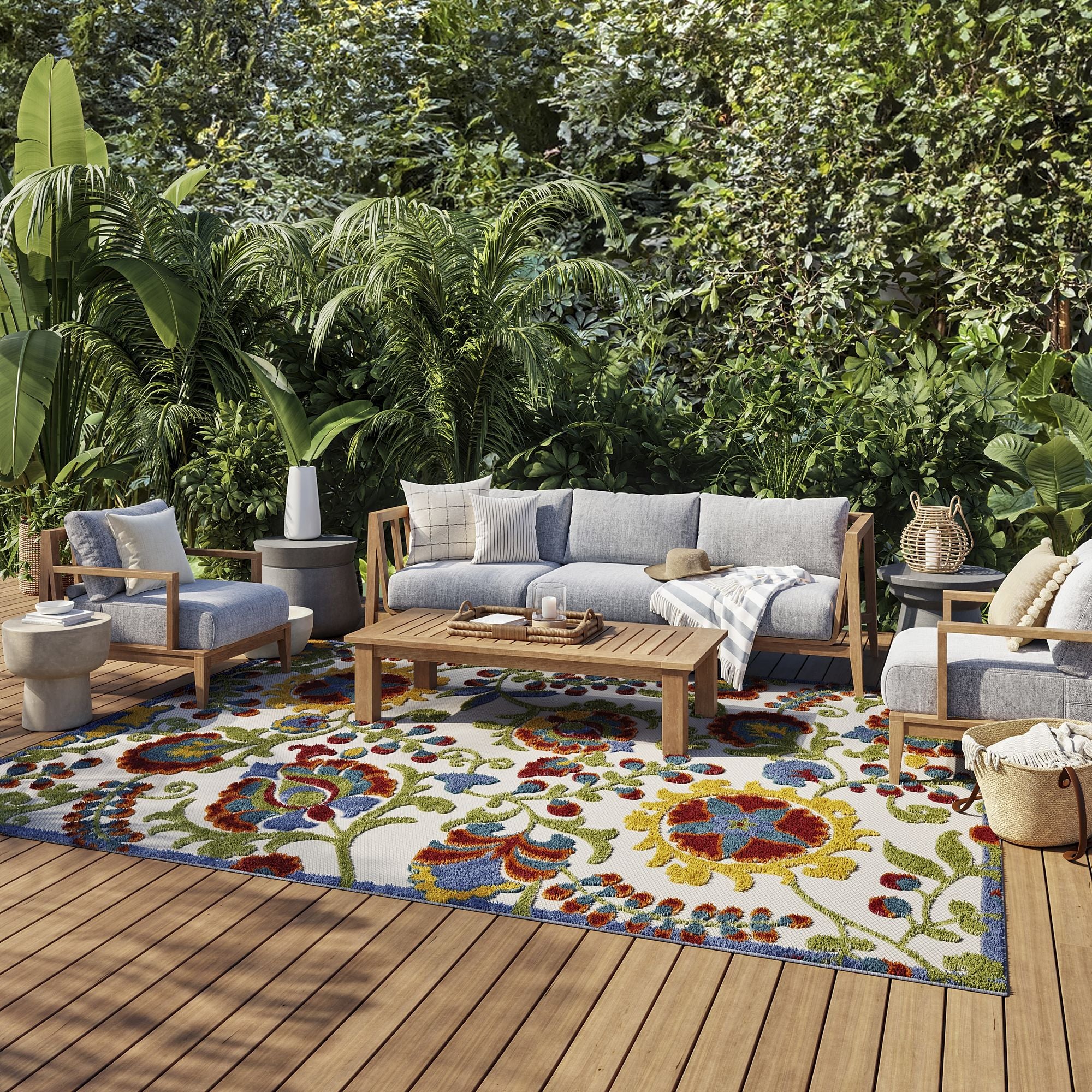 Ivory Multicolor Farmhouse Indoor-Outdoor Swirling Vines Rug