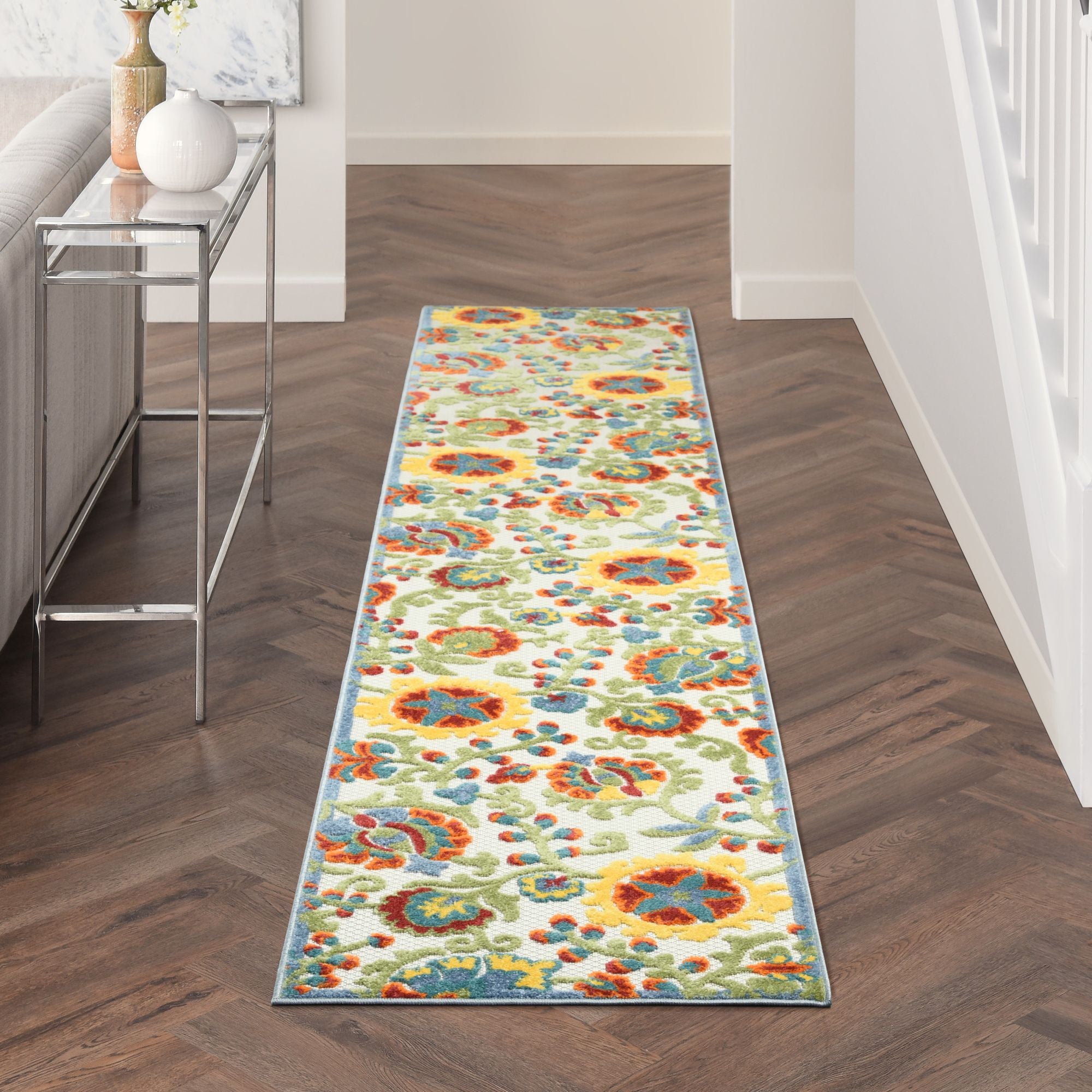 Ivory Multicolor Farmhouse Indoor-Outdoor Swirling Vines Rug