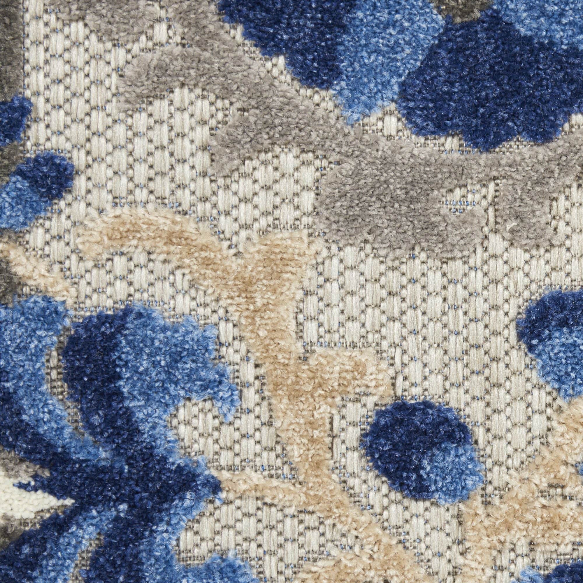 Natural Blue Farmhouse Indoor-Outdoor Swirling Vines Rug
