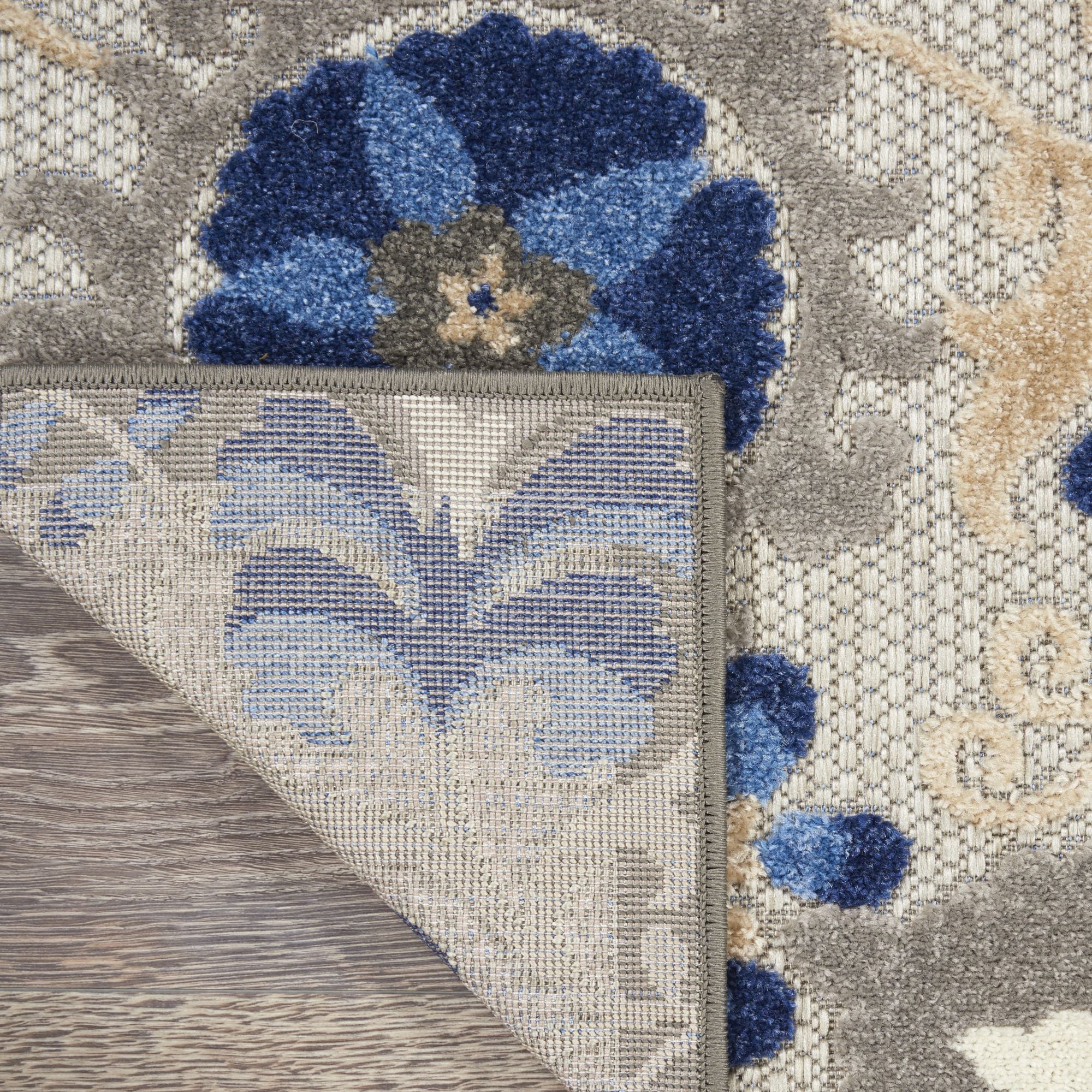 Natural Blue Farmhouse Indoor-Outdoor Swirling Vines Rug